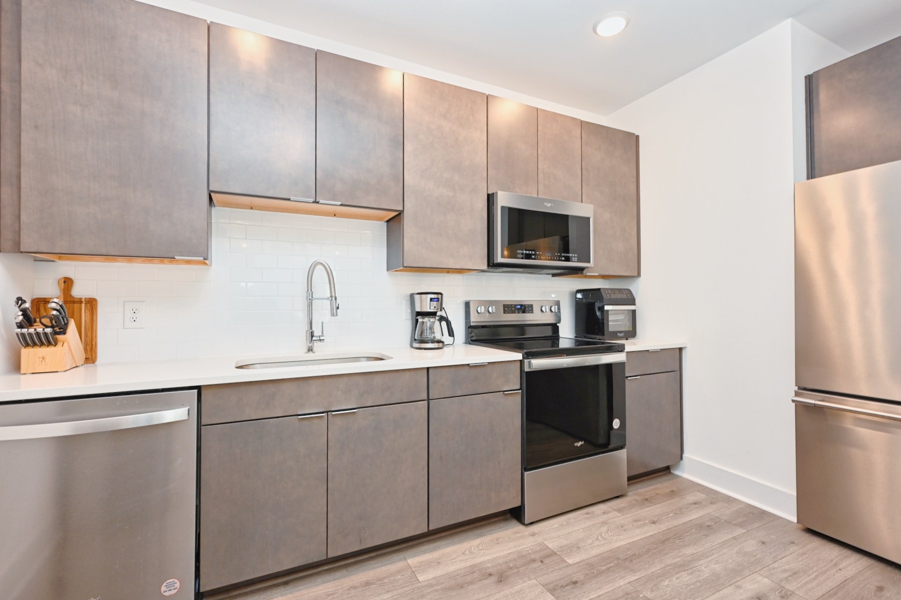 1613 Marshall Hollow Dr Unit: 203