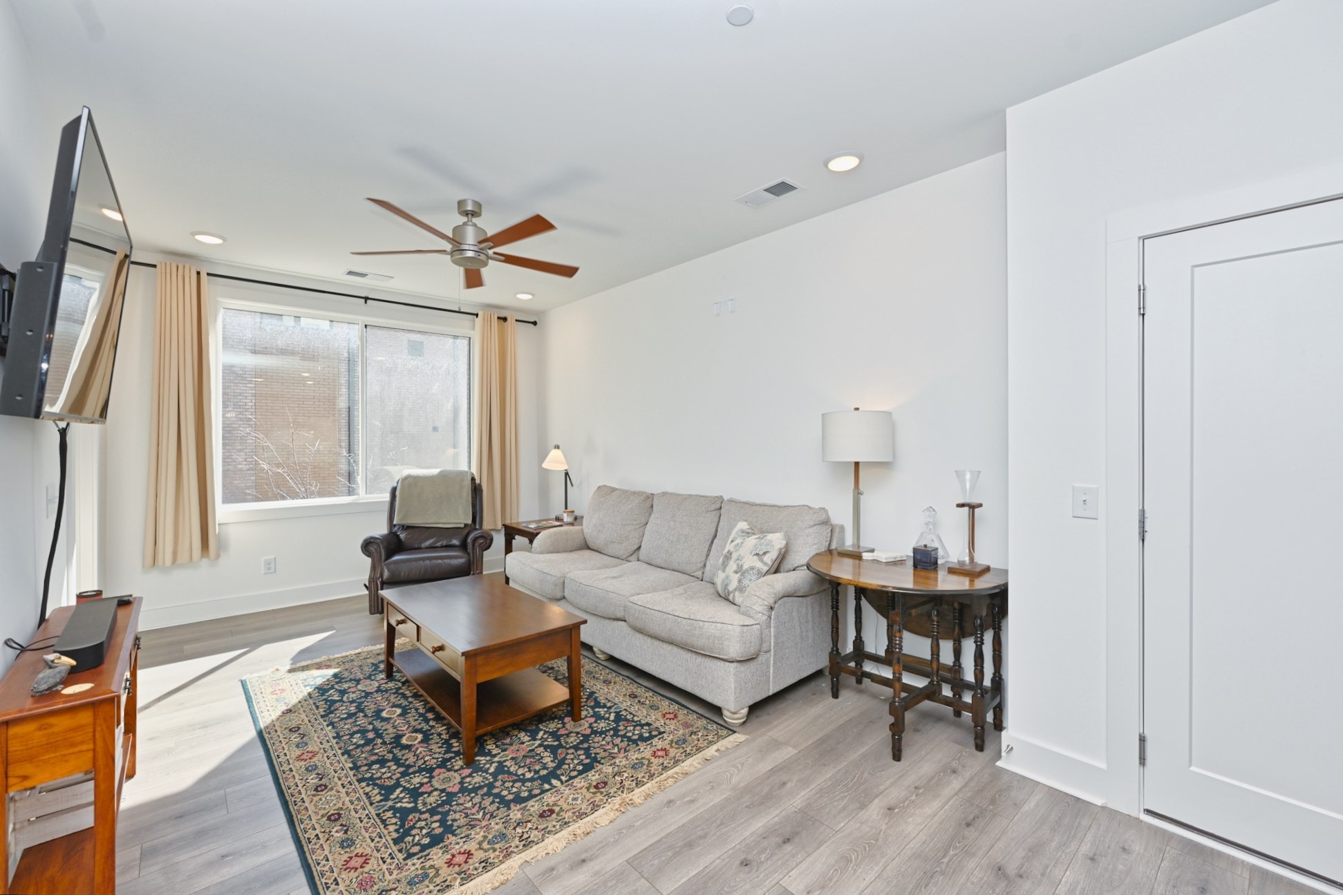 1613 Marshall Hollow Dr Unit: 203
