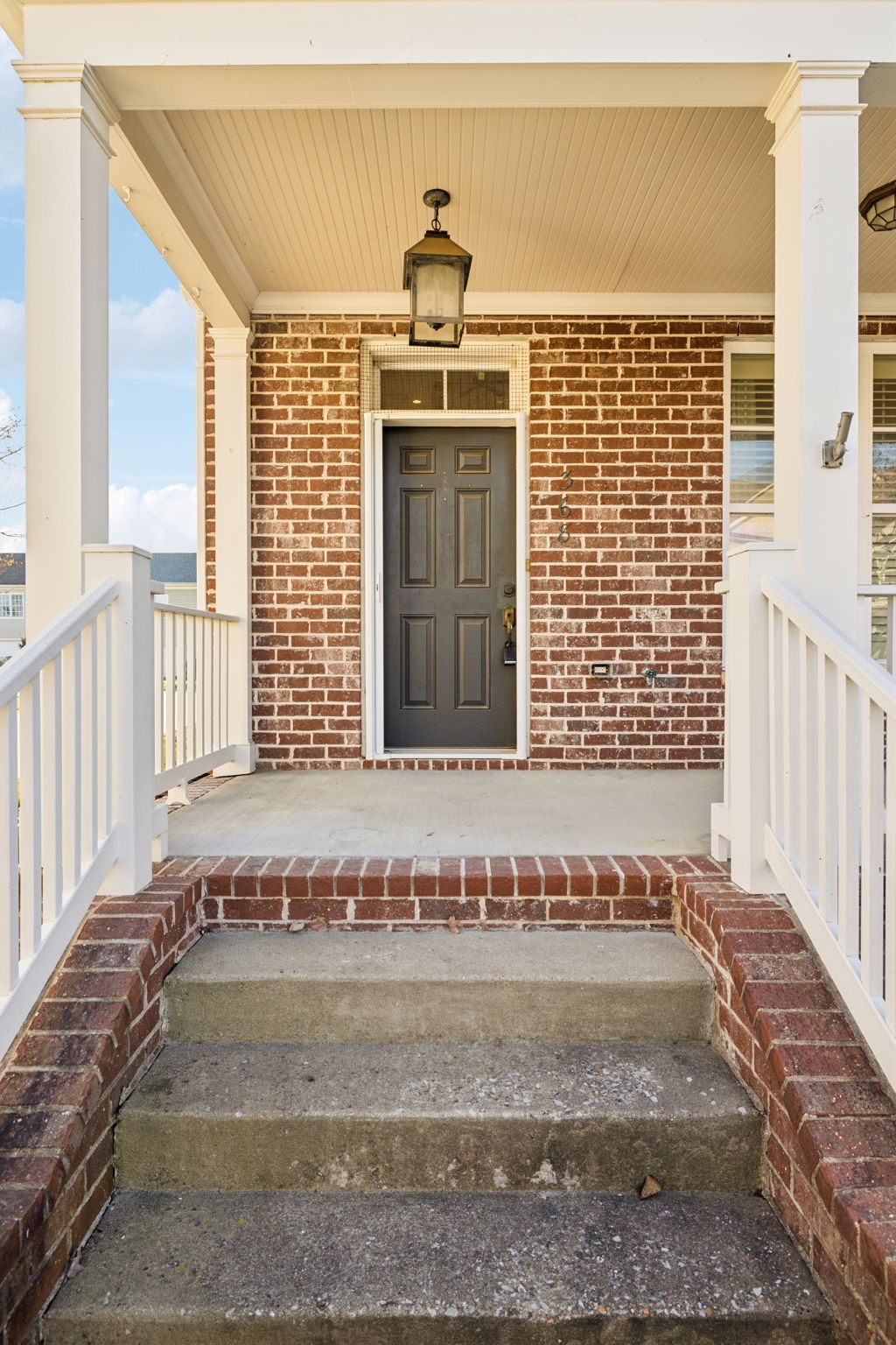 368 Byron Way