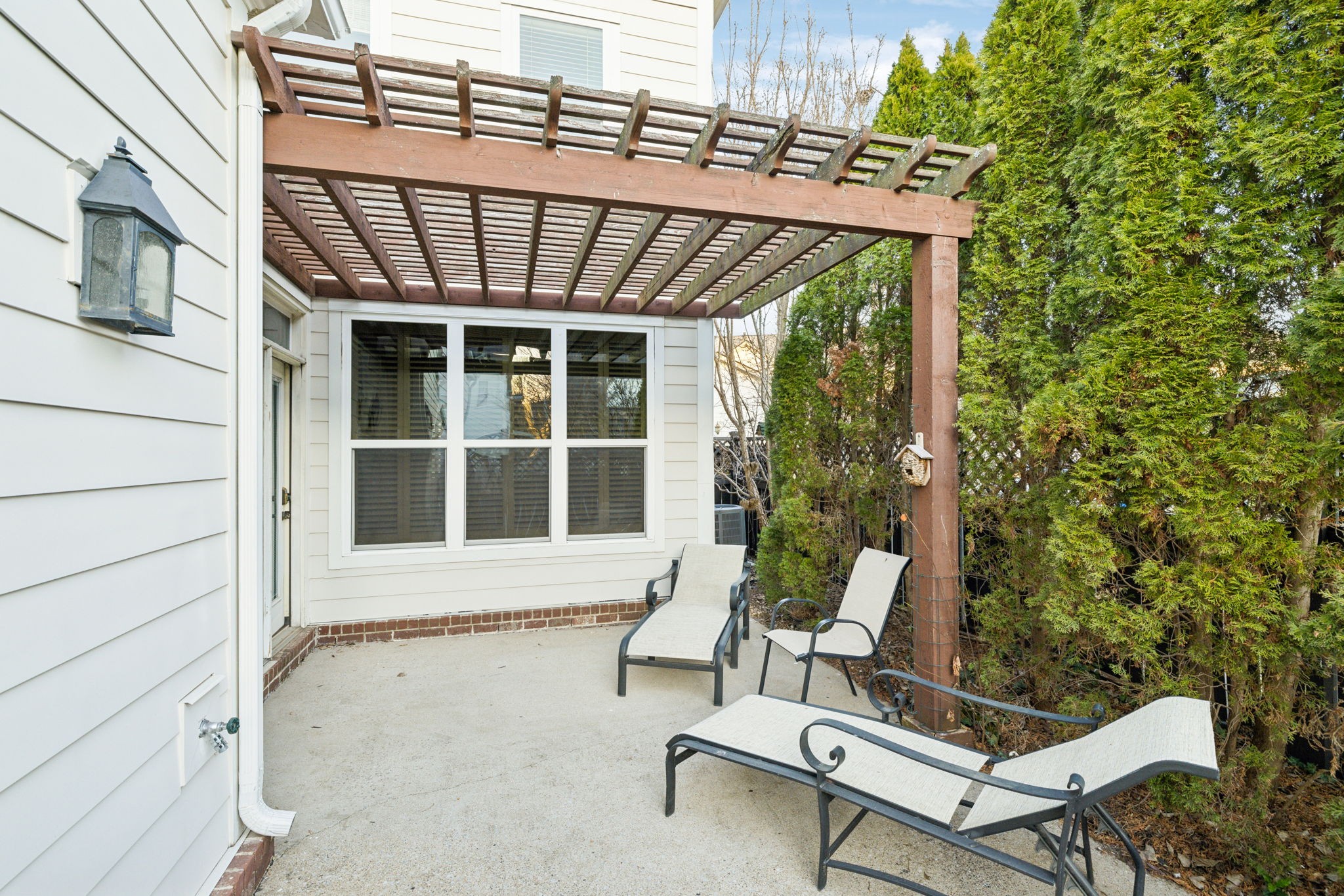 368 Byron Way