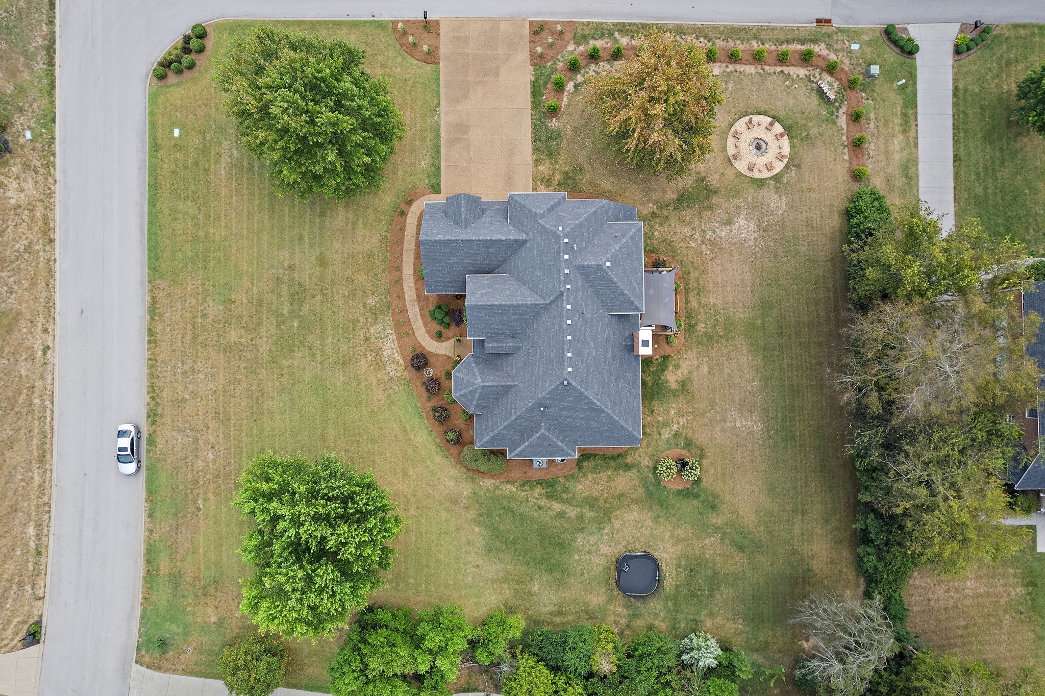 2727 McLemore Way