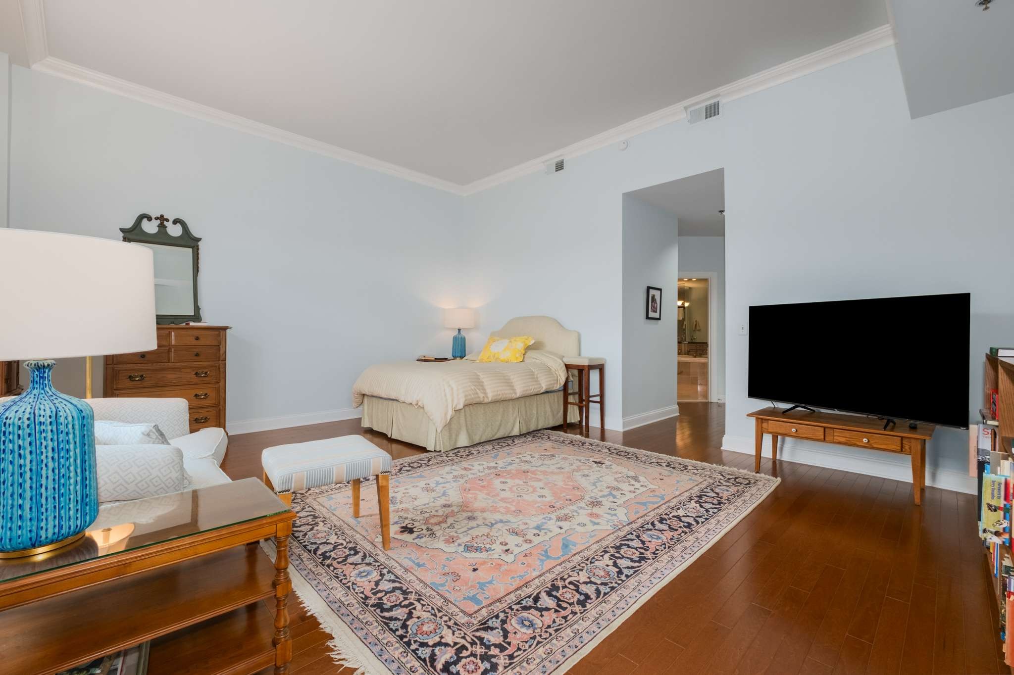 110 31st Ave, N Unit: 104