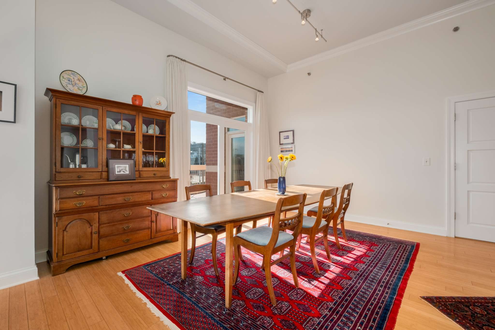 110 31st Ave, N Unit: 104