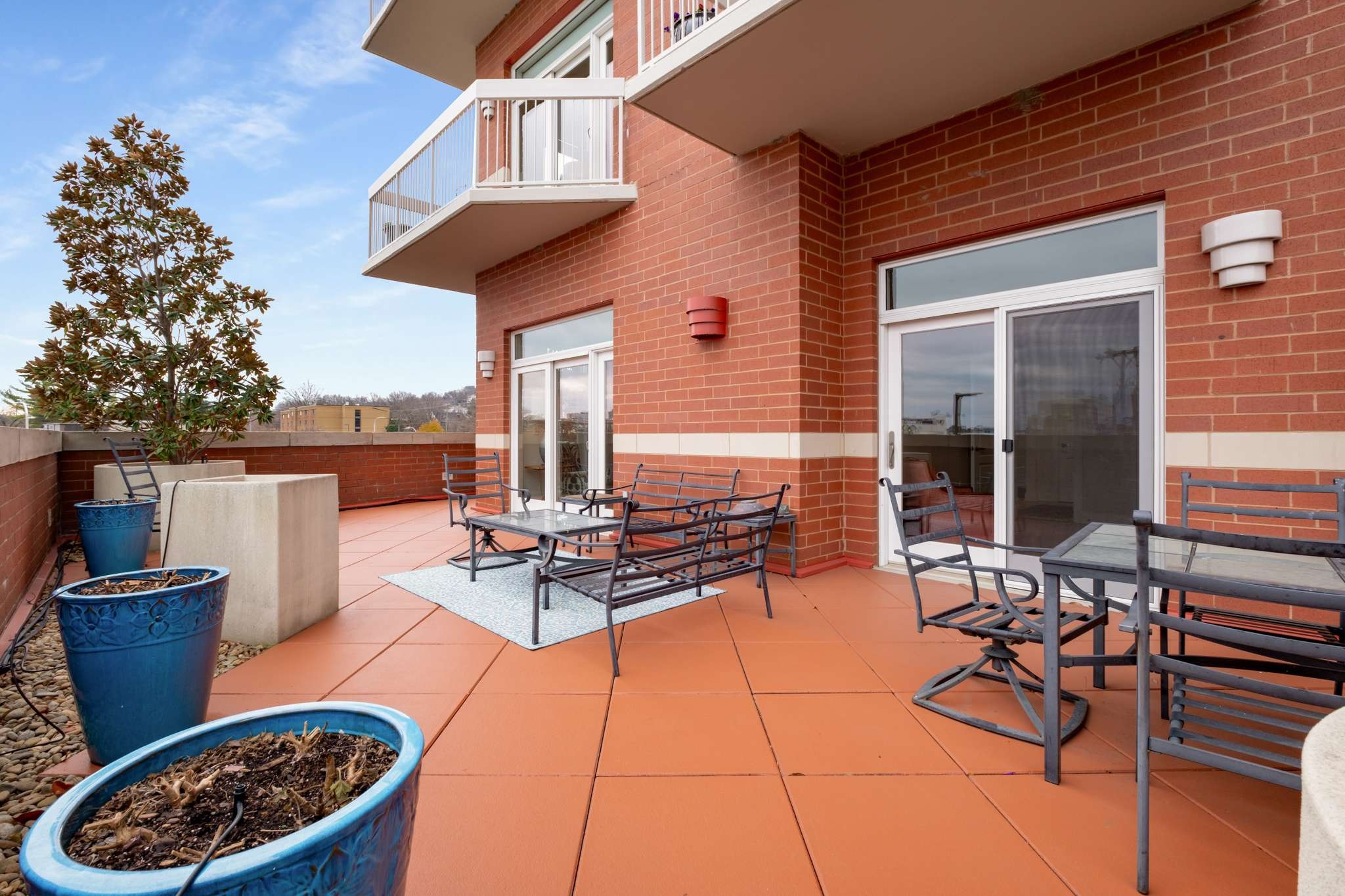 110 31st Ave, N Unit: 104