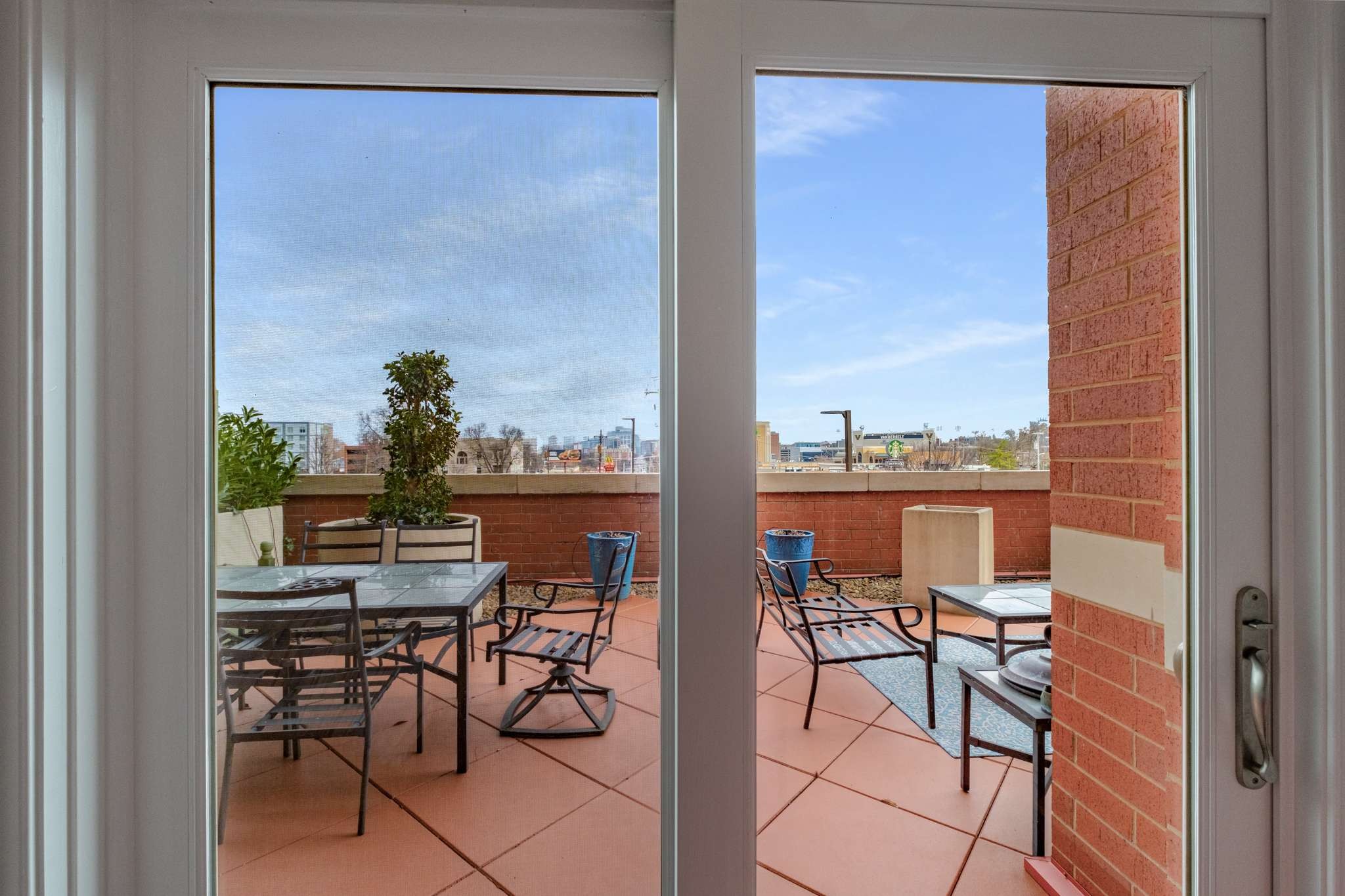 110 31st Ave, N Unit: 104