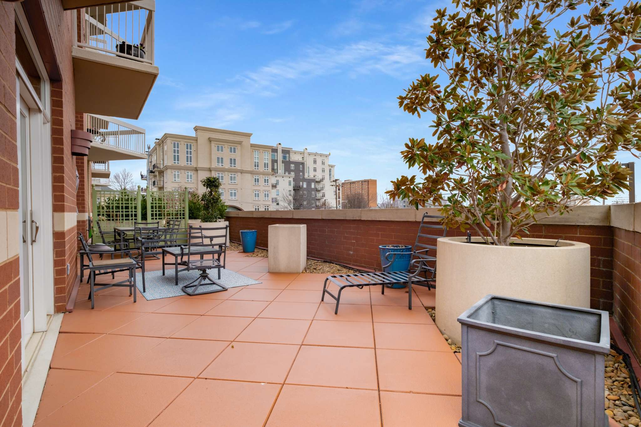 110 31st Ave, N Unit: 104