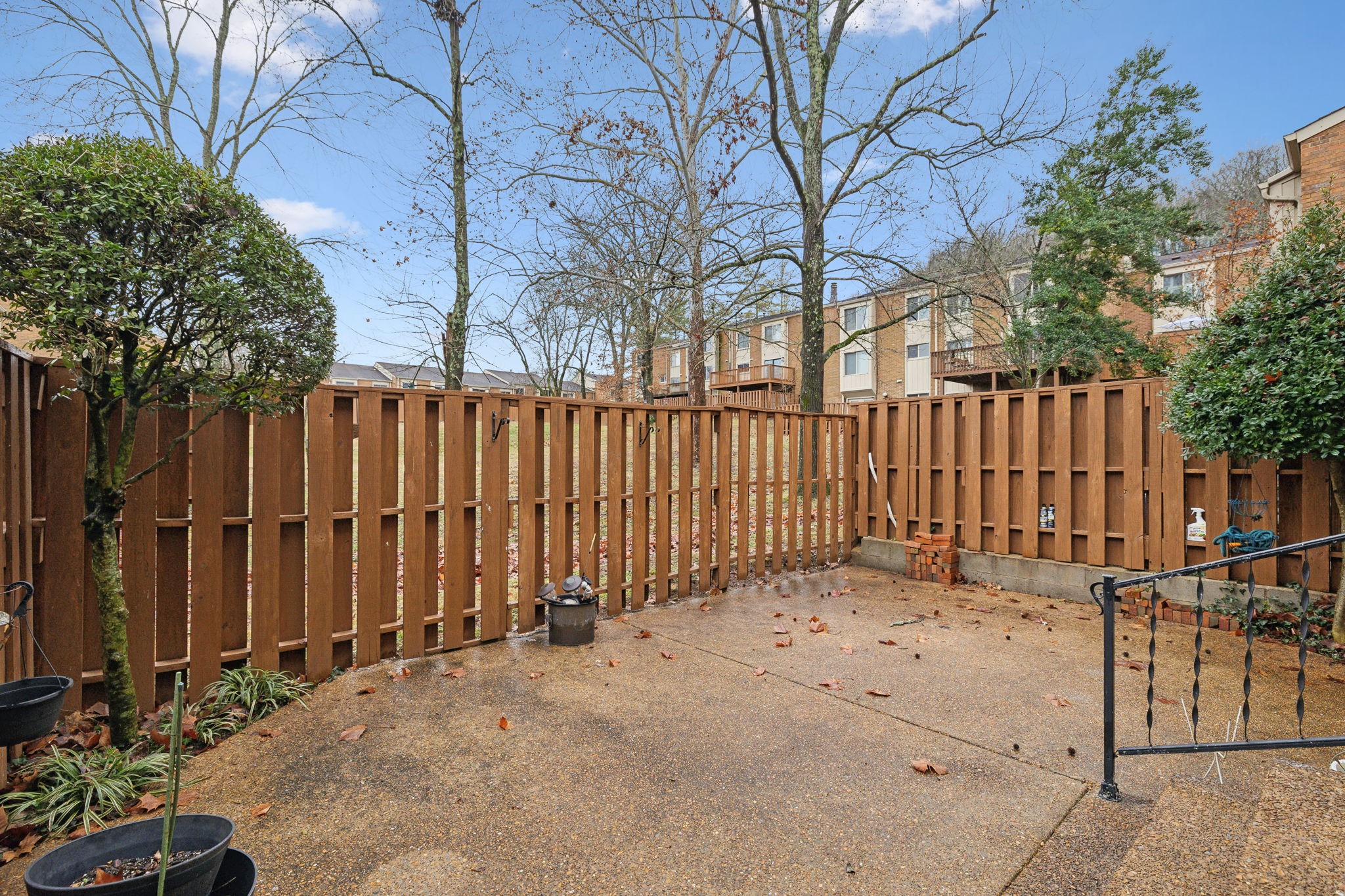 6903 Highland Park Dr