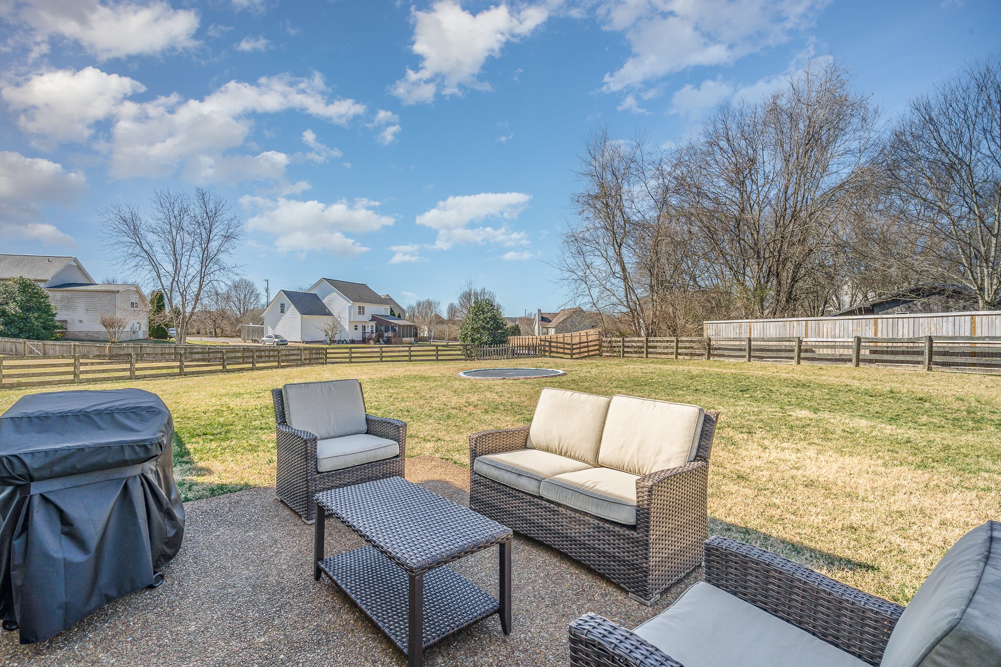 2777 Iroquois Dr