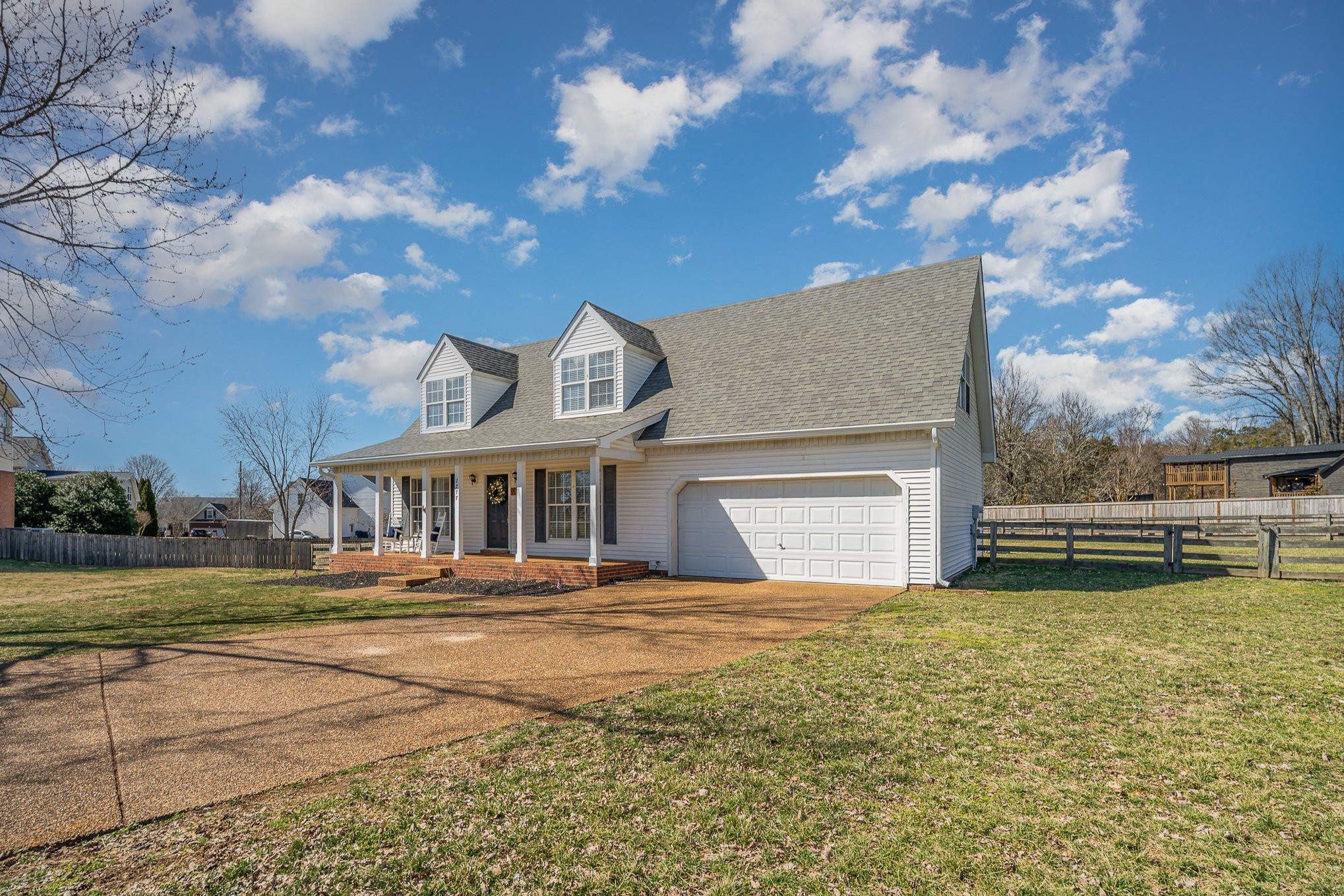 2777 Iroquois Dr