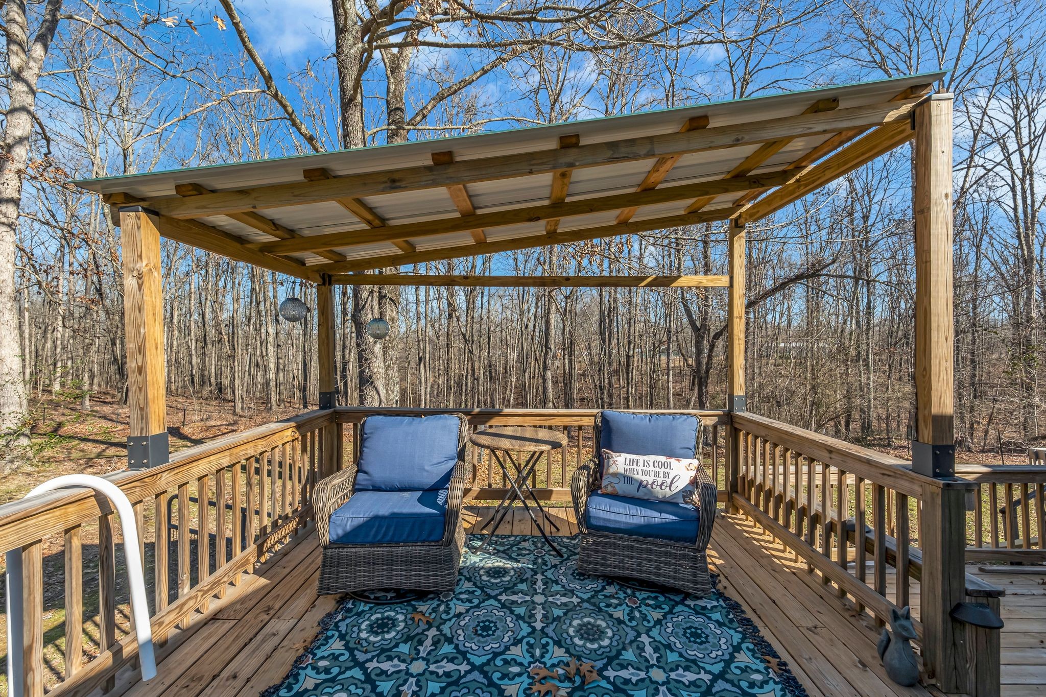 290 Deerwood Rd