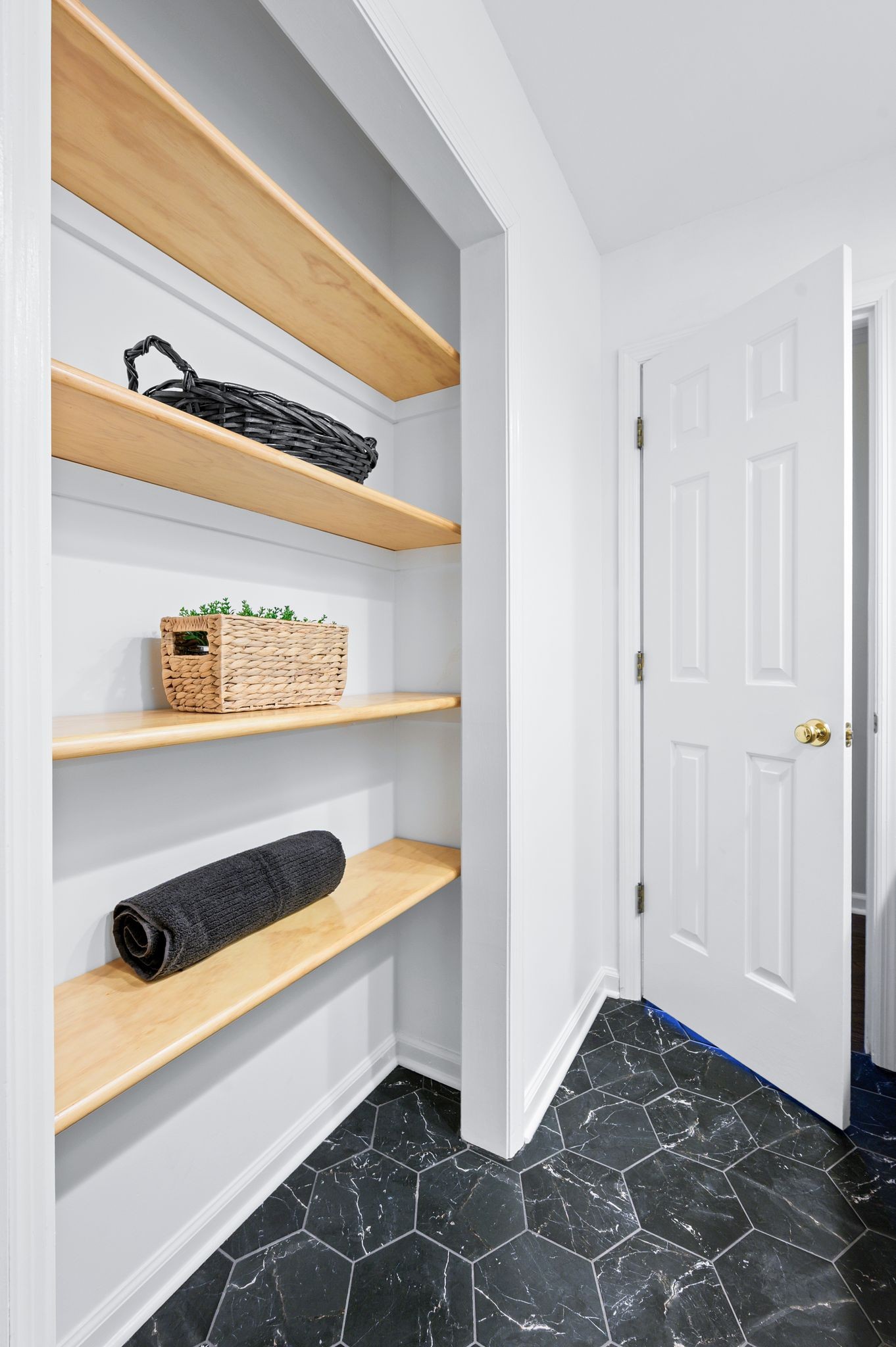 114 Blenheim Cir