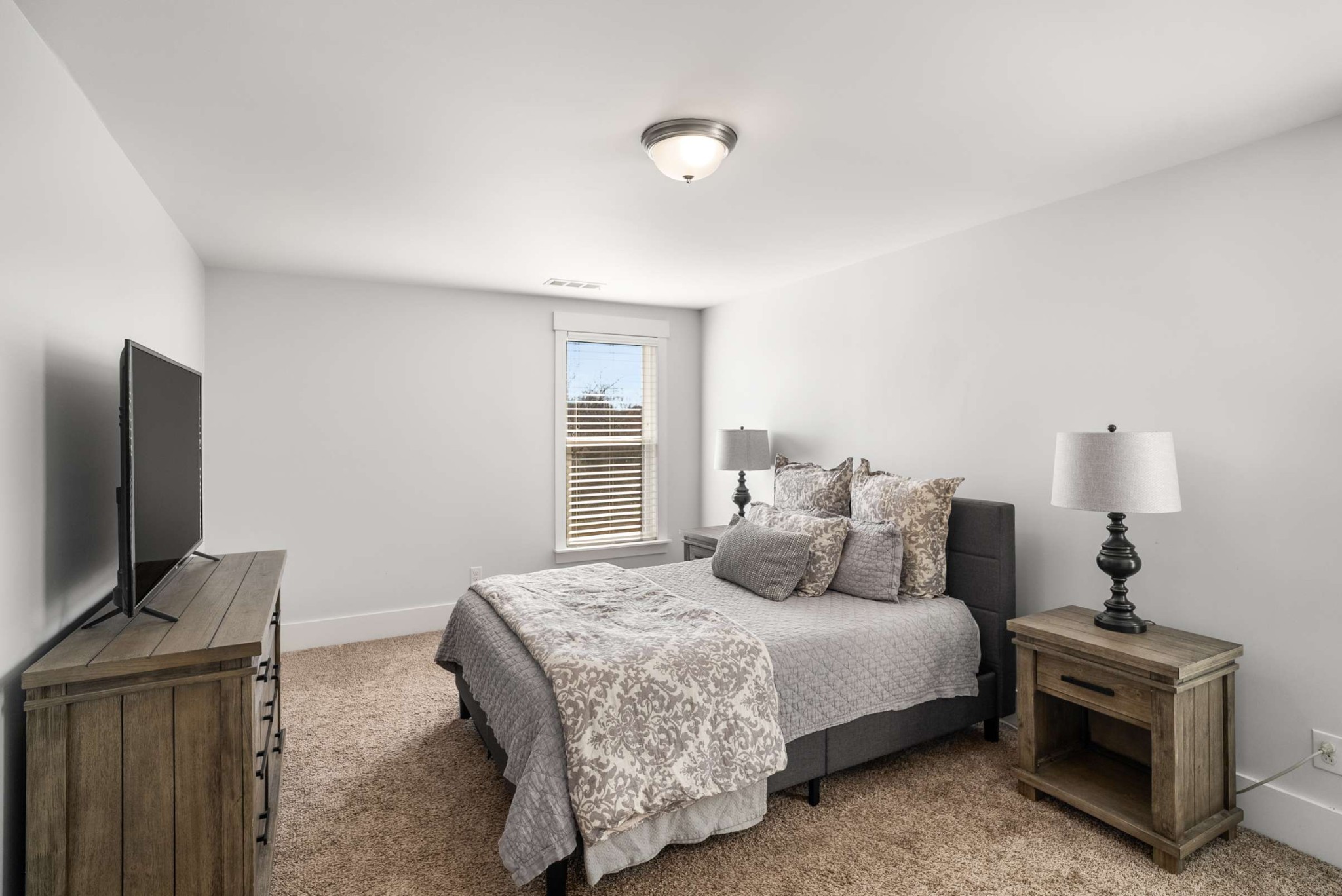 1452 Casner Ln