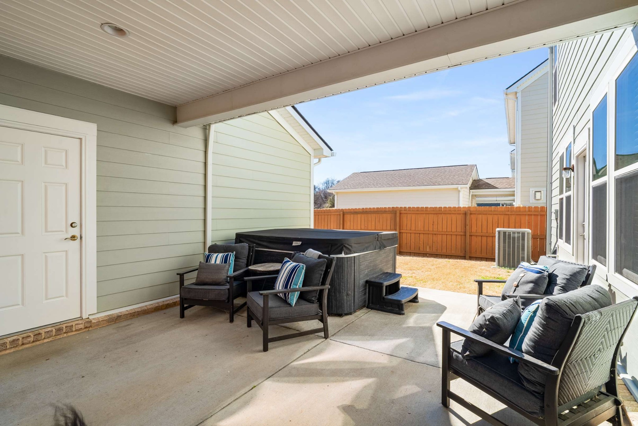 1452 Casner Ln