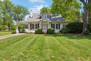 127 Blackburn Ave