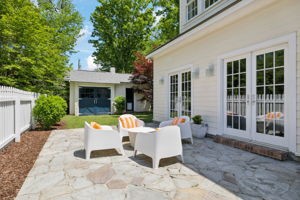 127 Blackburn Ave