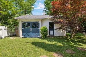 127 Blackburn Ave