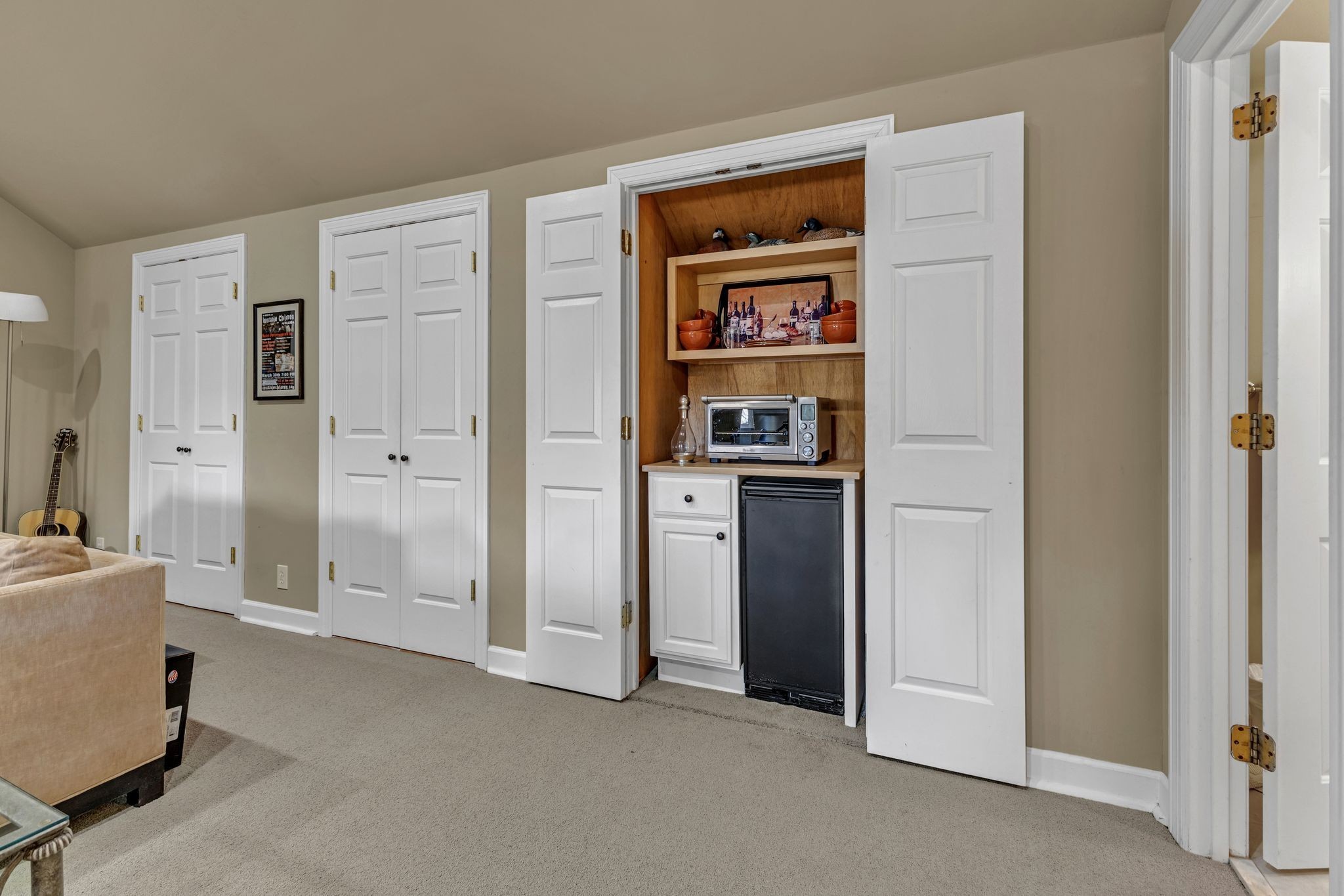 4011 Wayland Dr