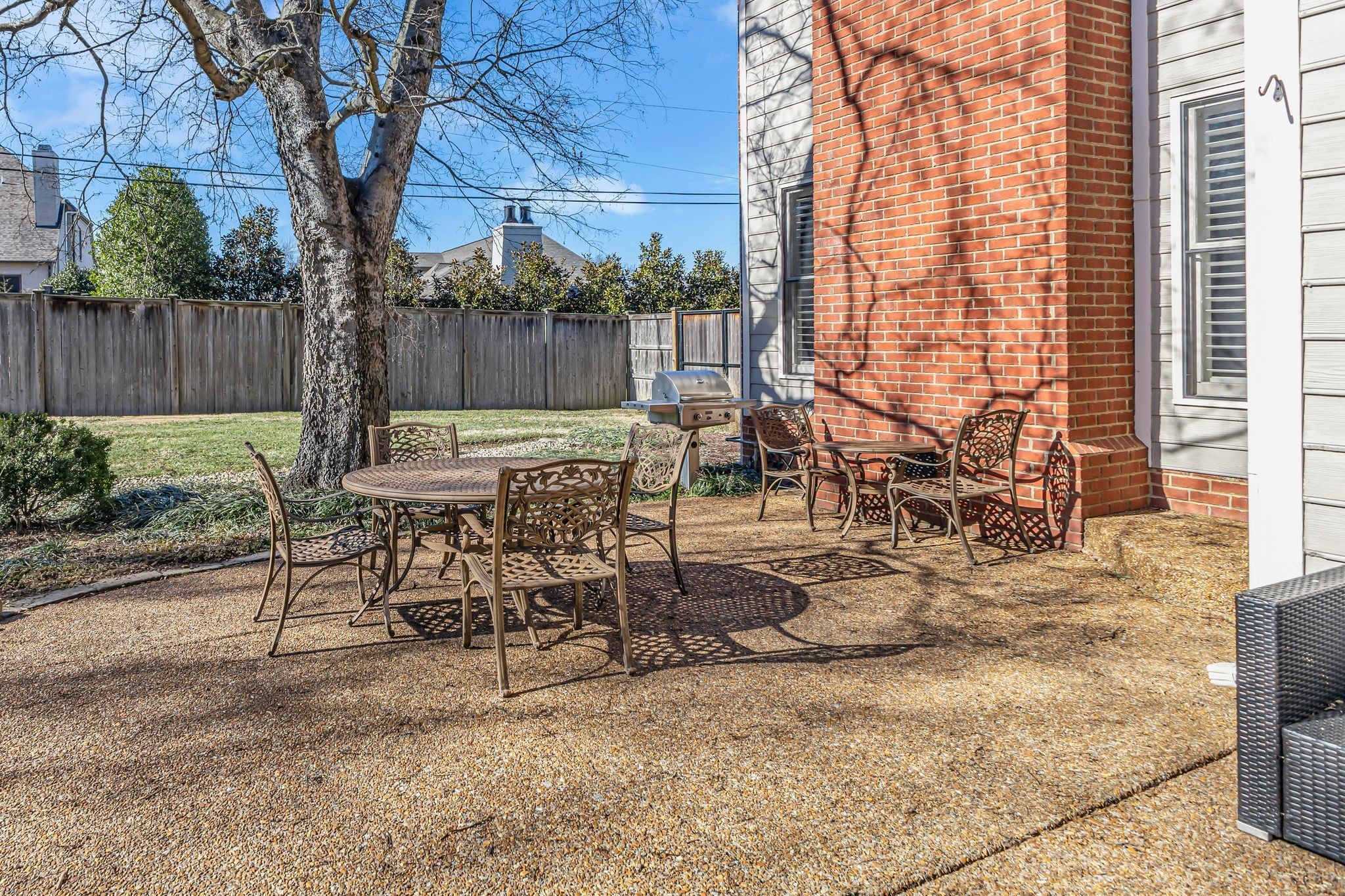 4011 Wayland Dr