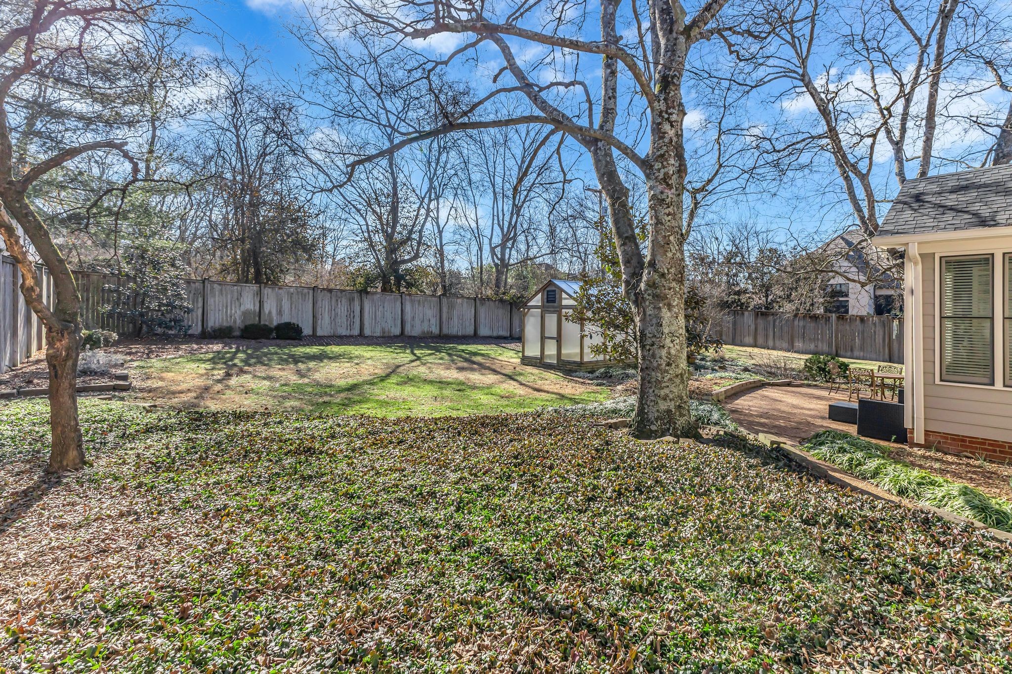 4011 Wayland Dr