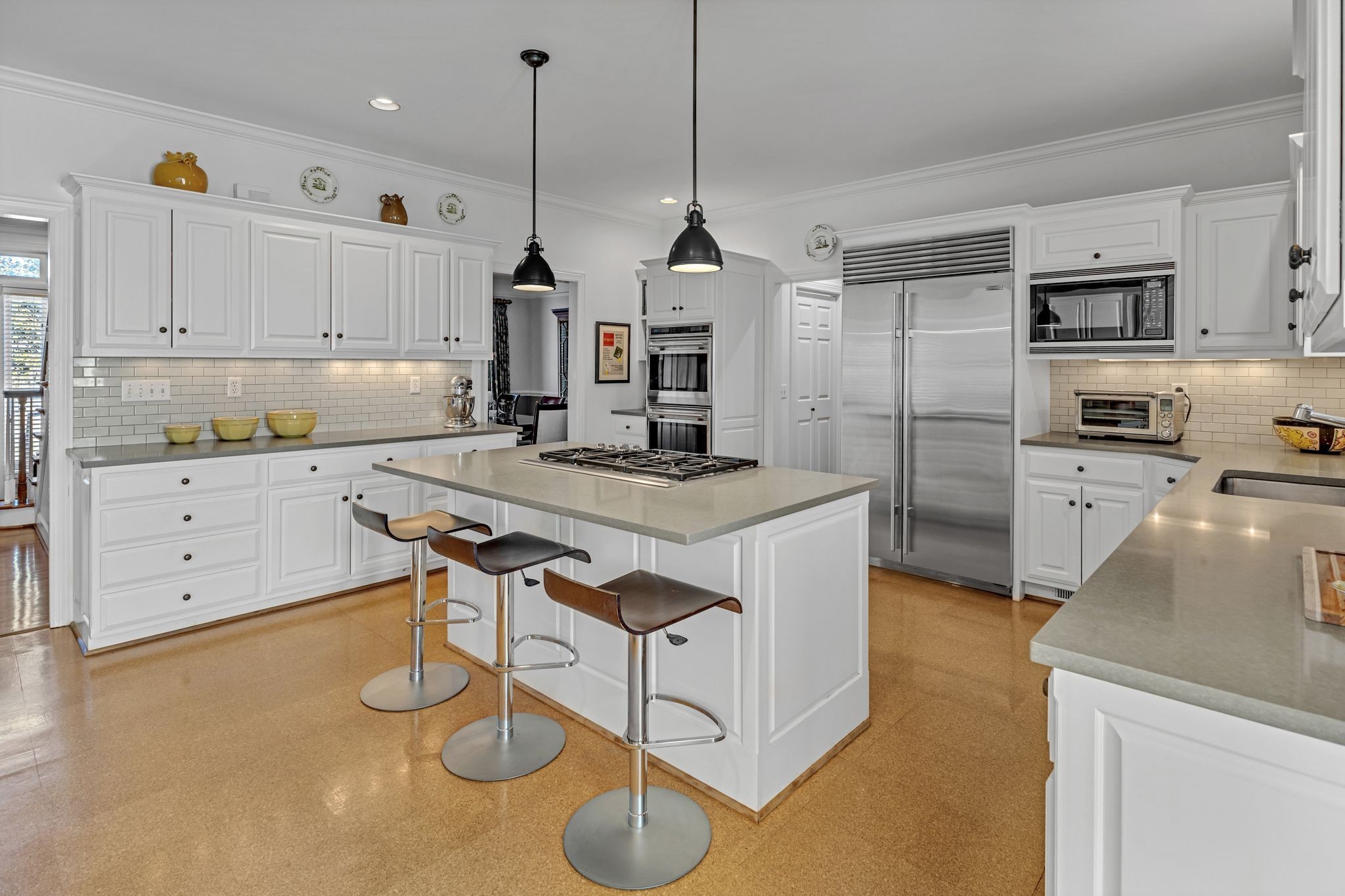 4011 Wayland Dr