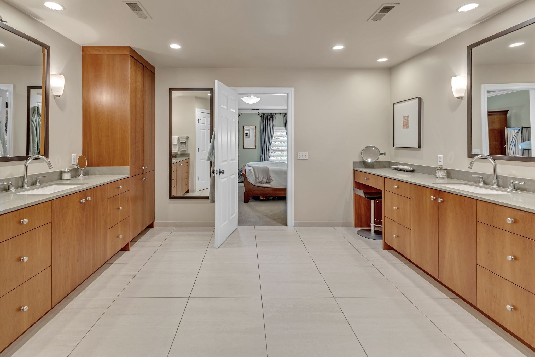 4011 Wayland Dr