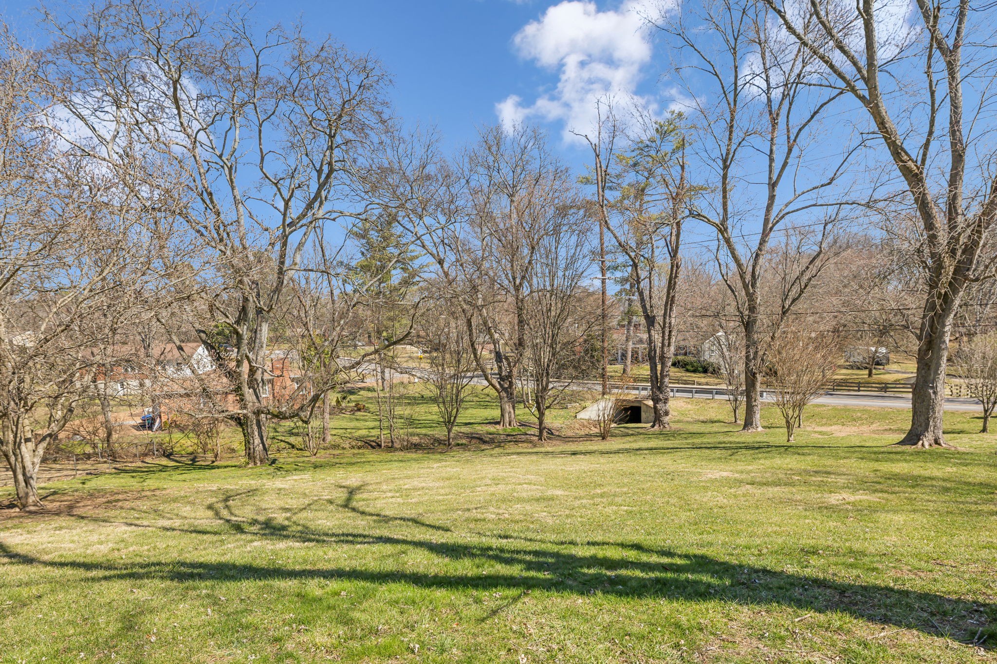 500 Barrywood Dr