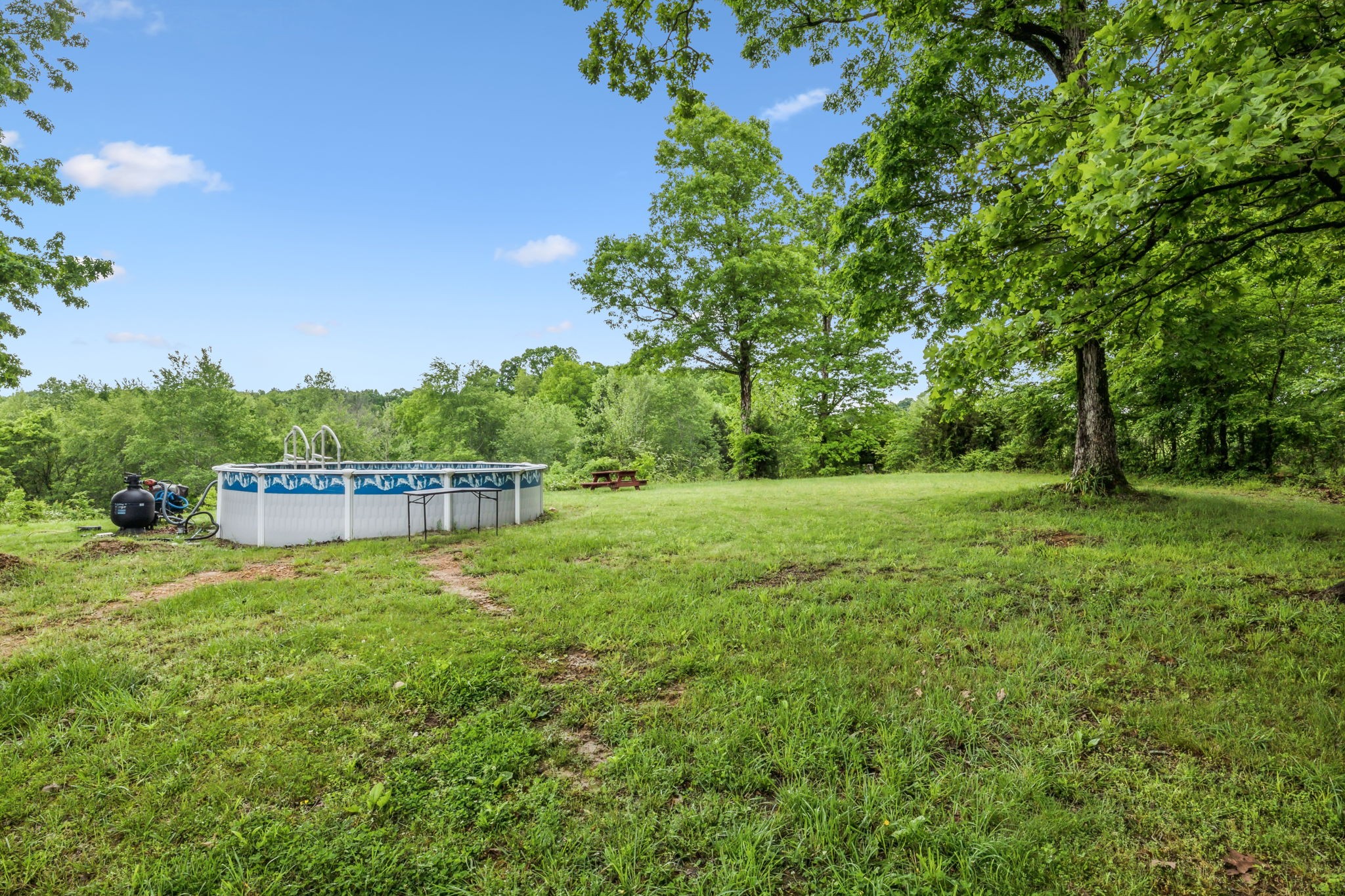 945 Sheehy Rd