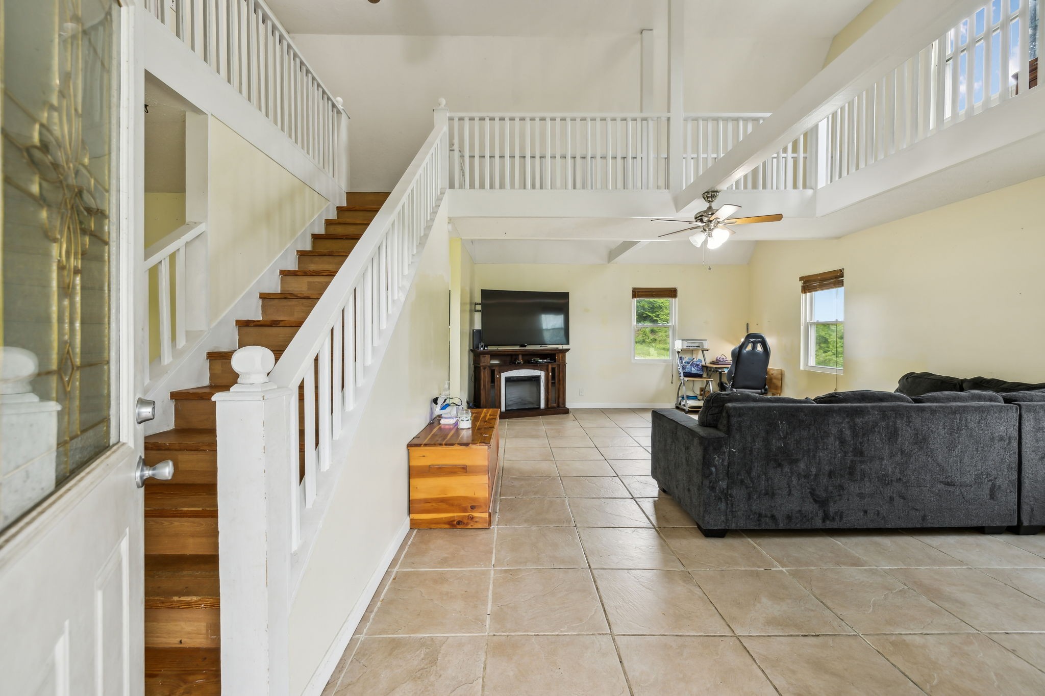 945 Sheehy Rd