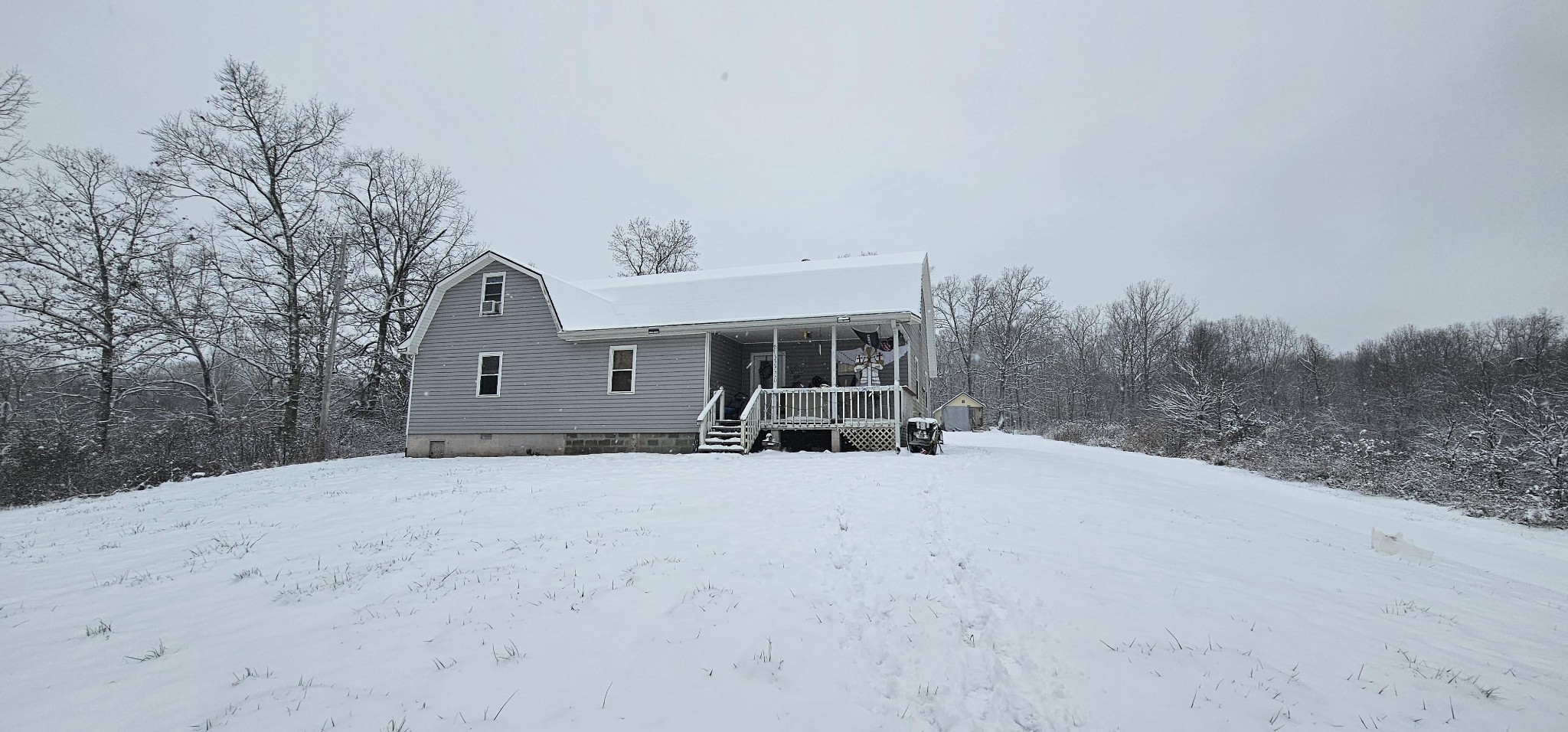945 Sheehy Rd