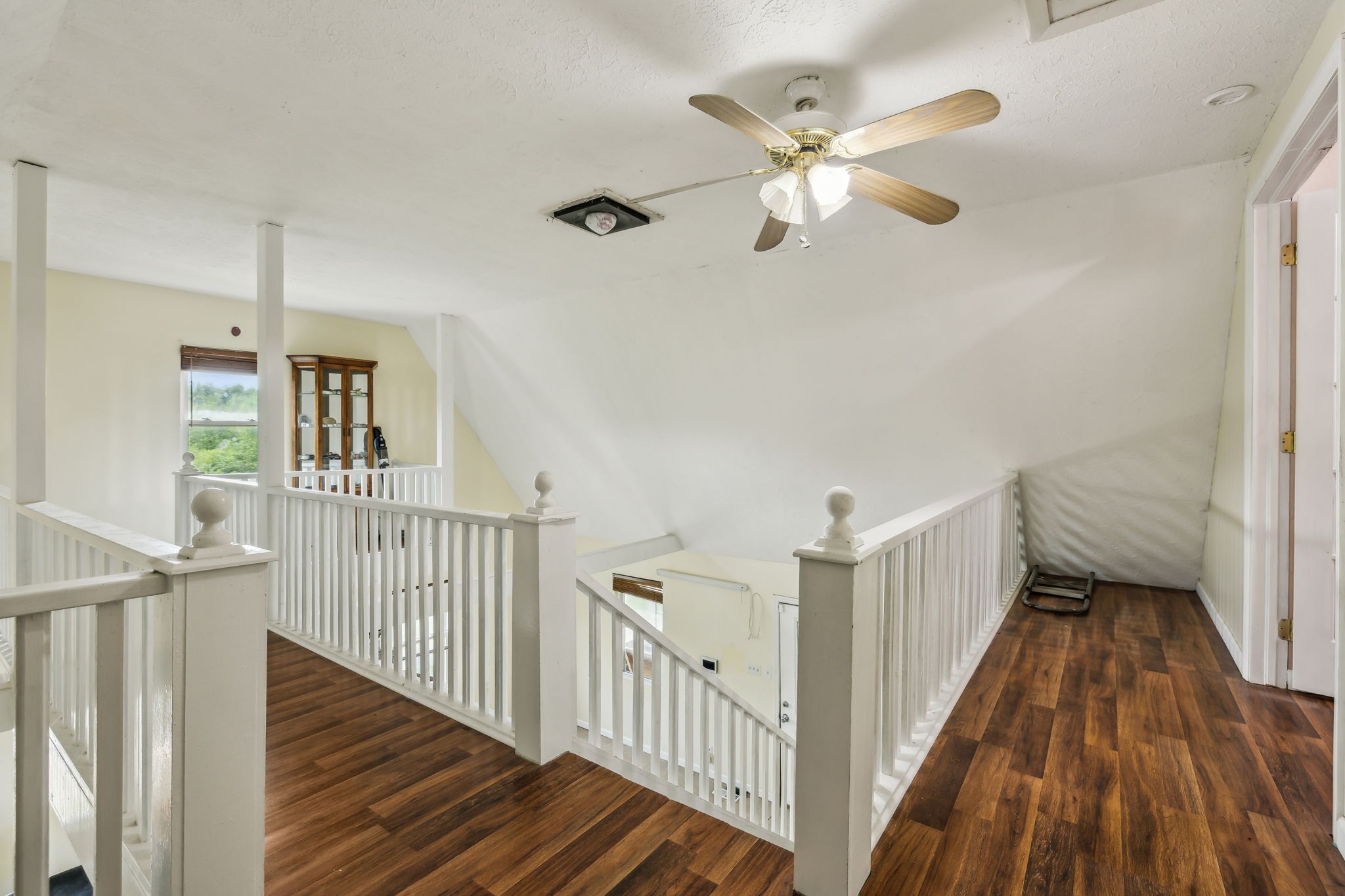 945 Sheehy Rd