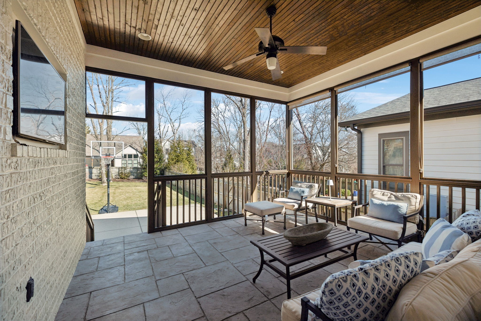 2254B Castleman Dr