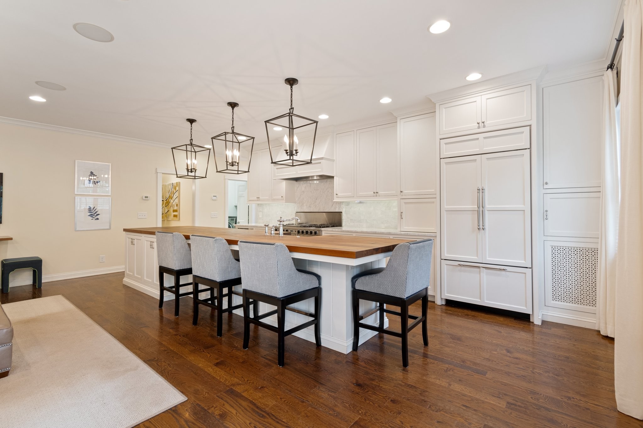 1202 Nichol Ln