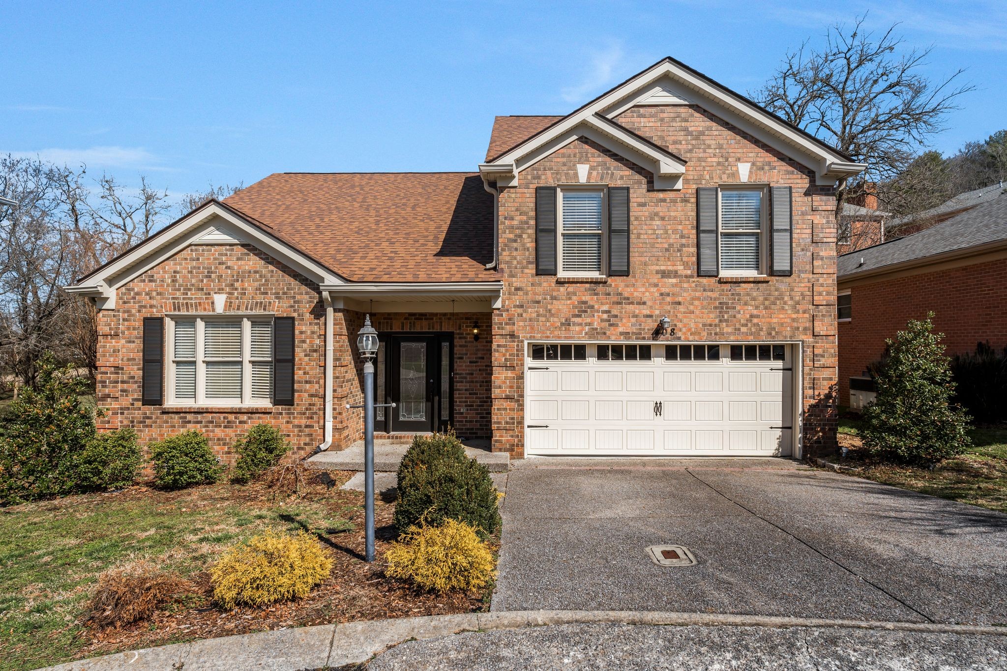 408 Whitley Ct