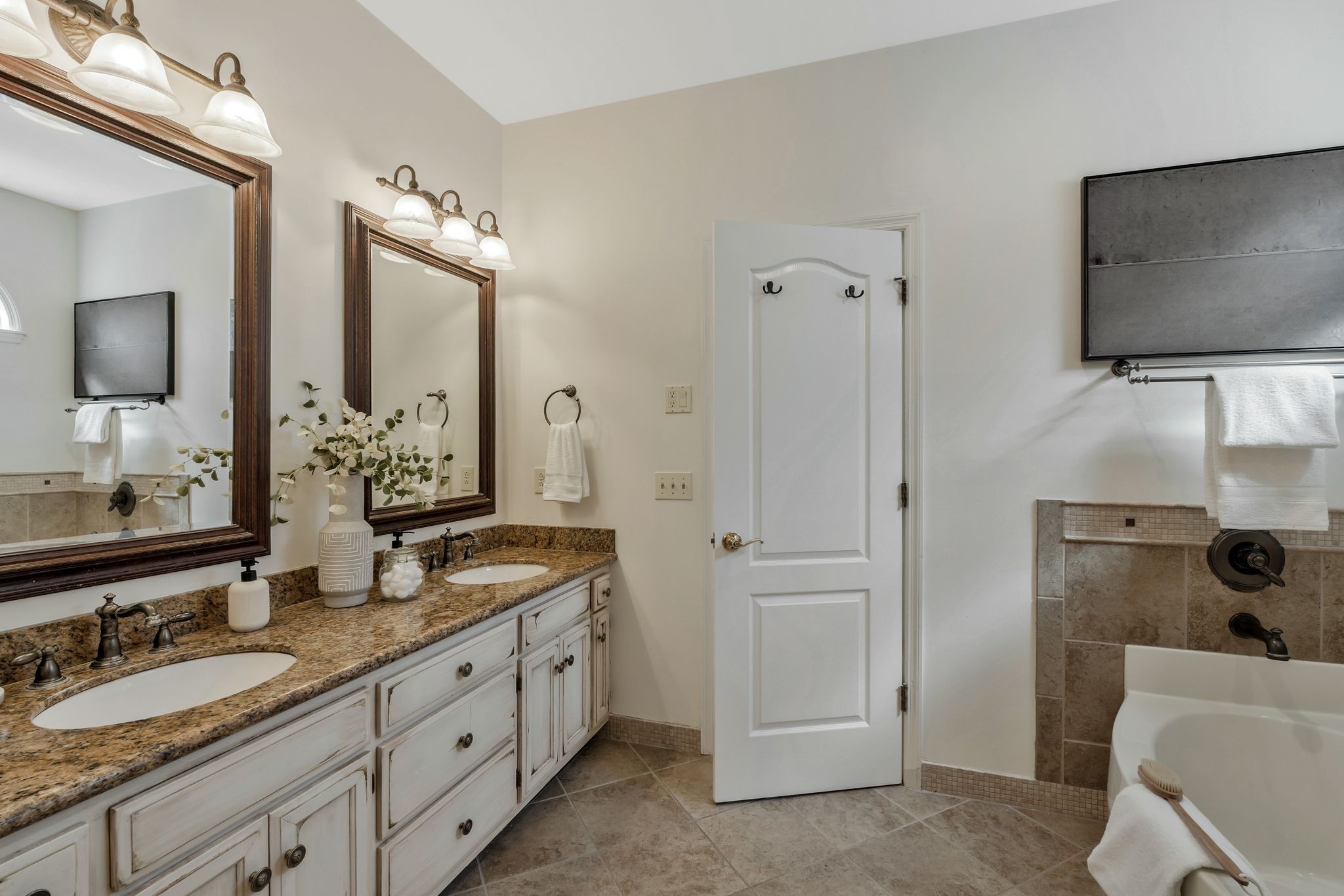 408 Whitley Ct