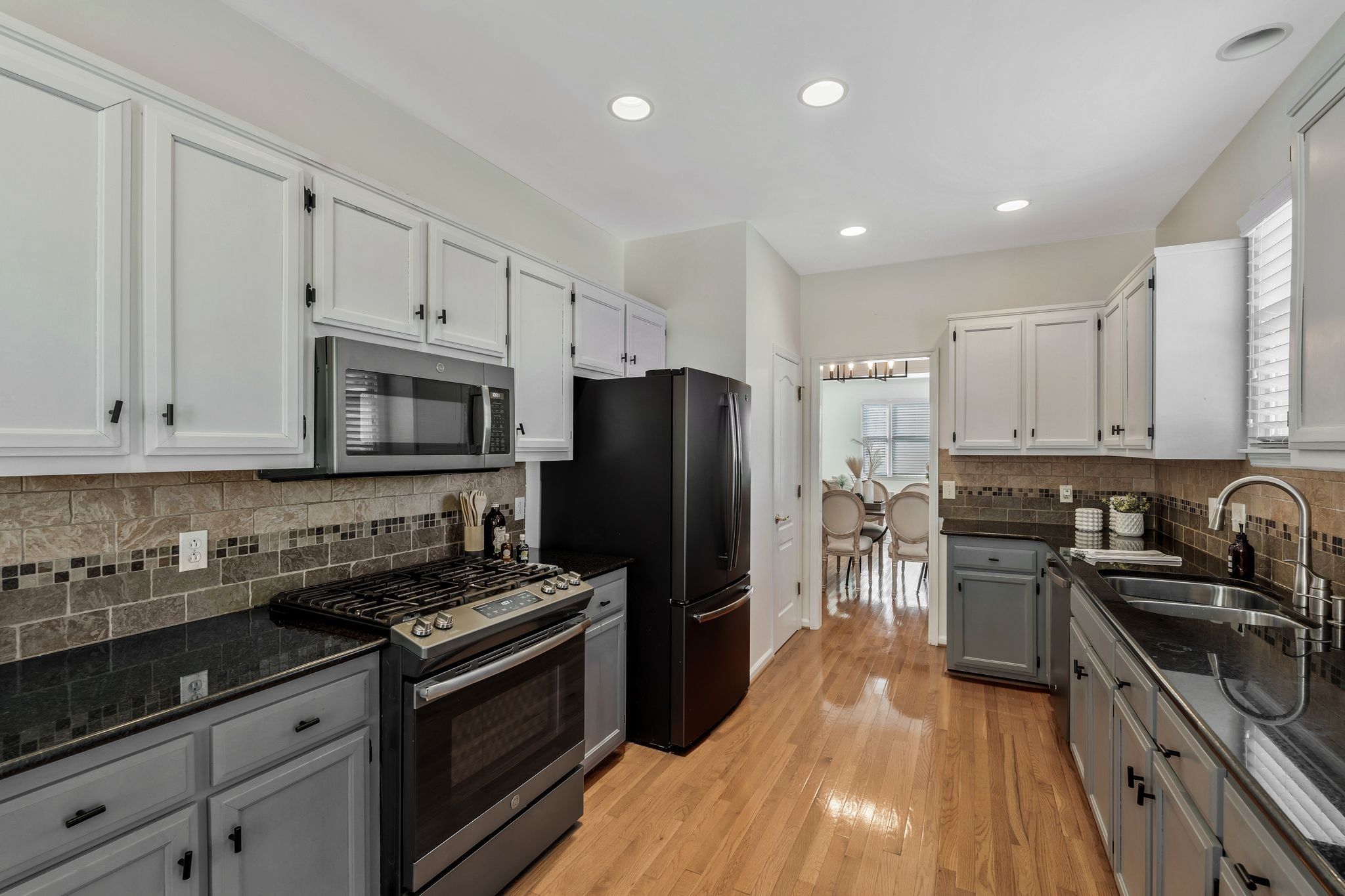 408 Whitley Ct