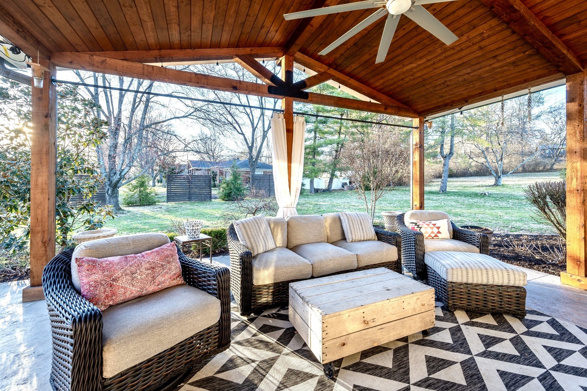 1621 Covington Dr