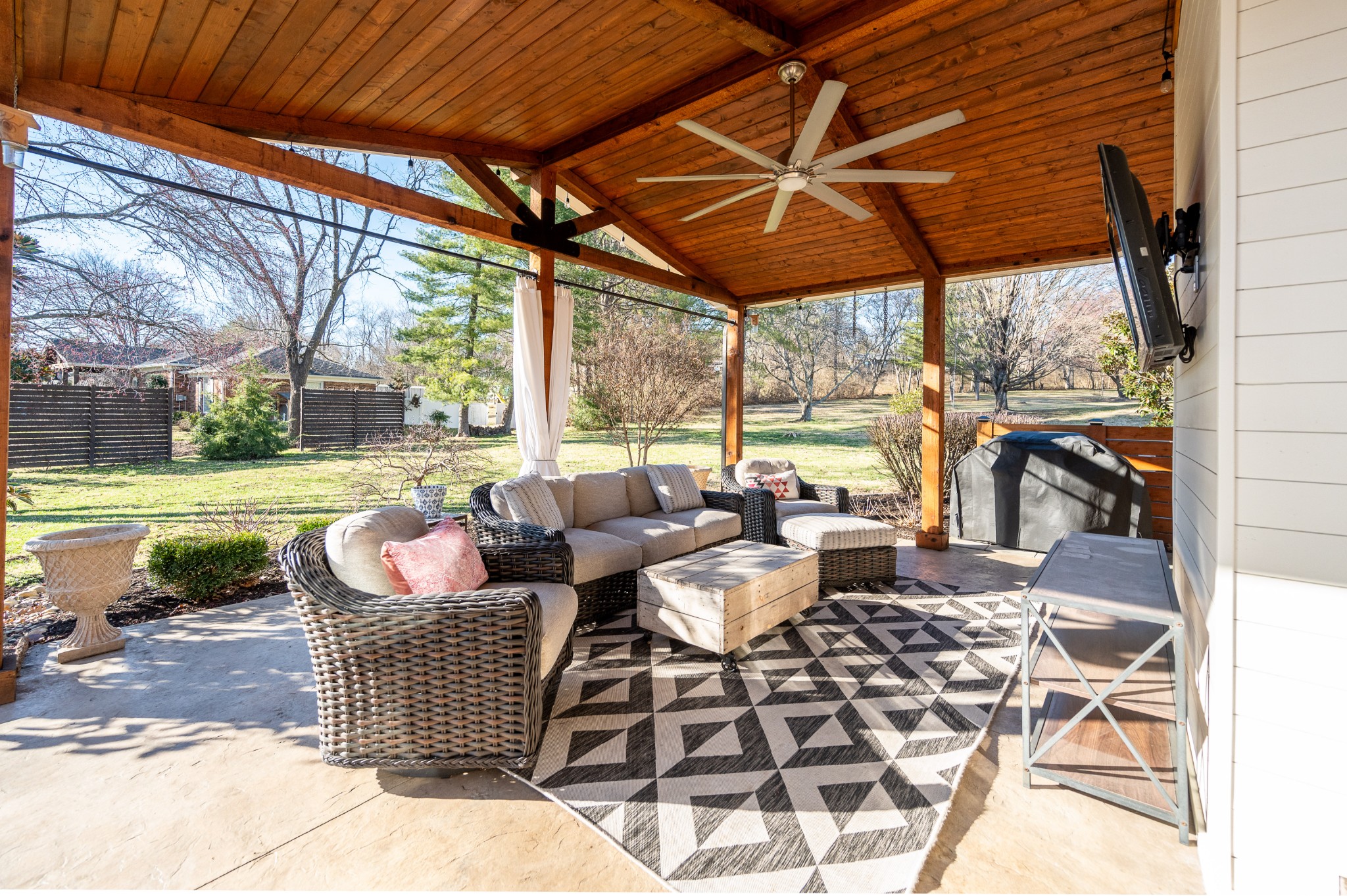 1621 Covington Dr