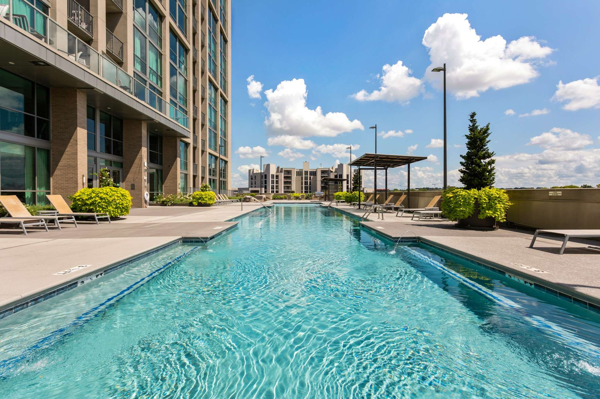 900 20th Ave, S Unit: 1602