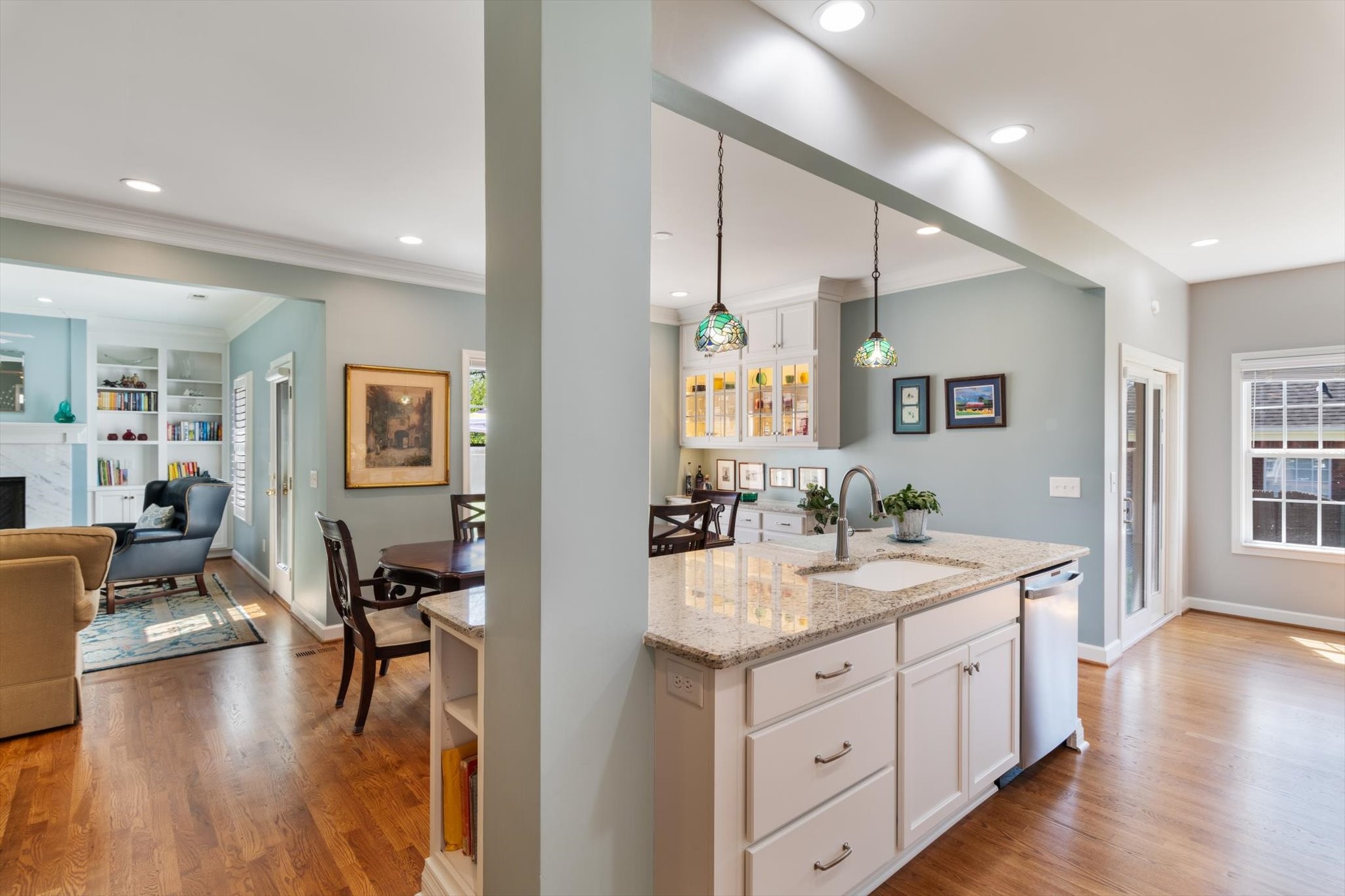 2108 Golden Oak Ln