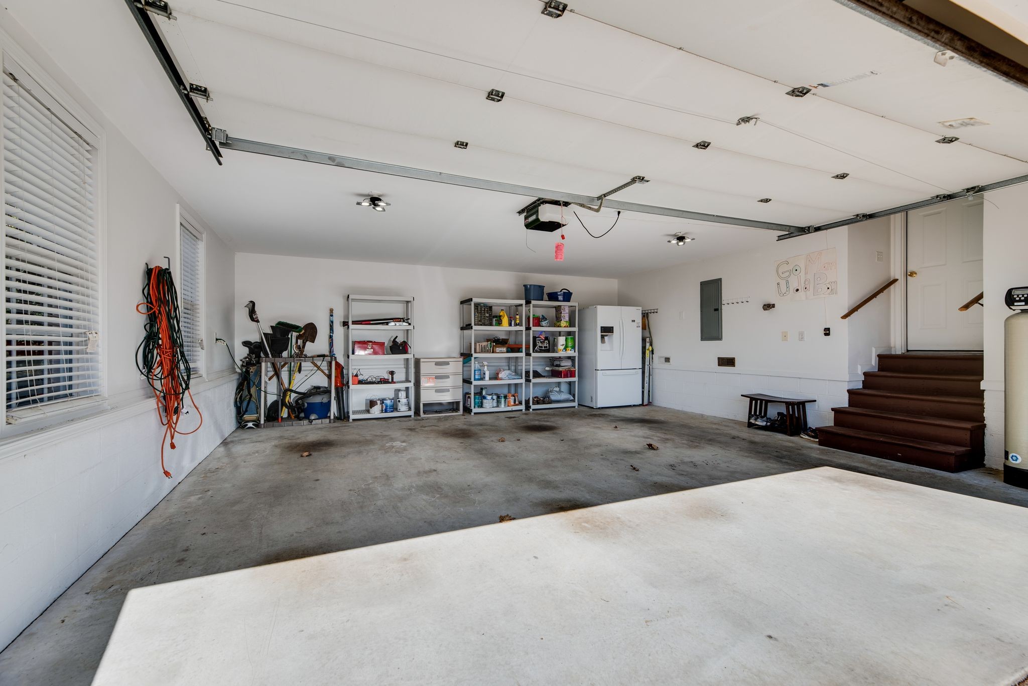 2108 Golden Oak Ln