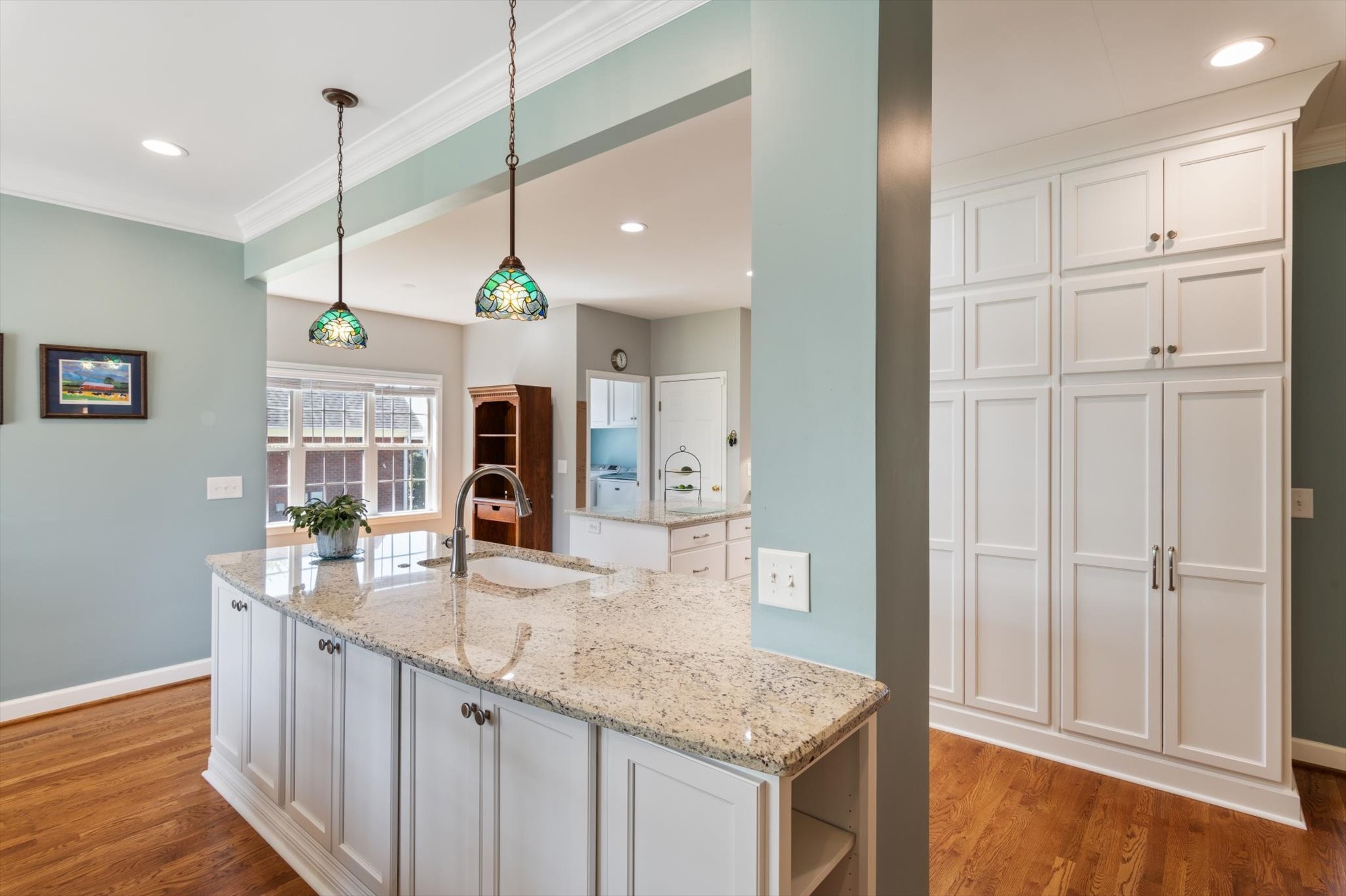 2108 Golden Oak Ln
