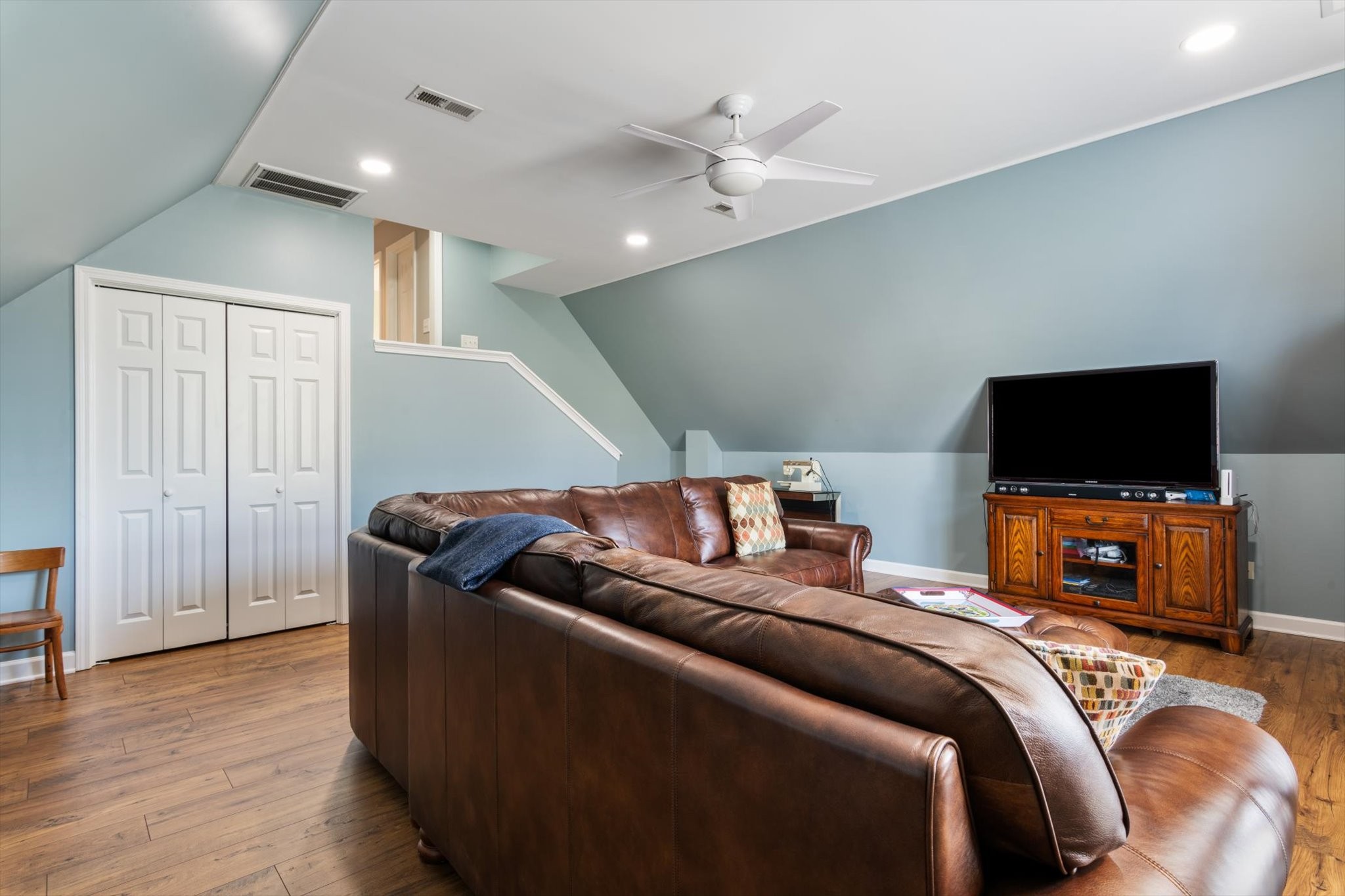 2108 Golden Oak Ln