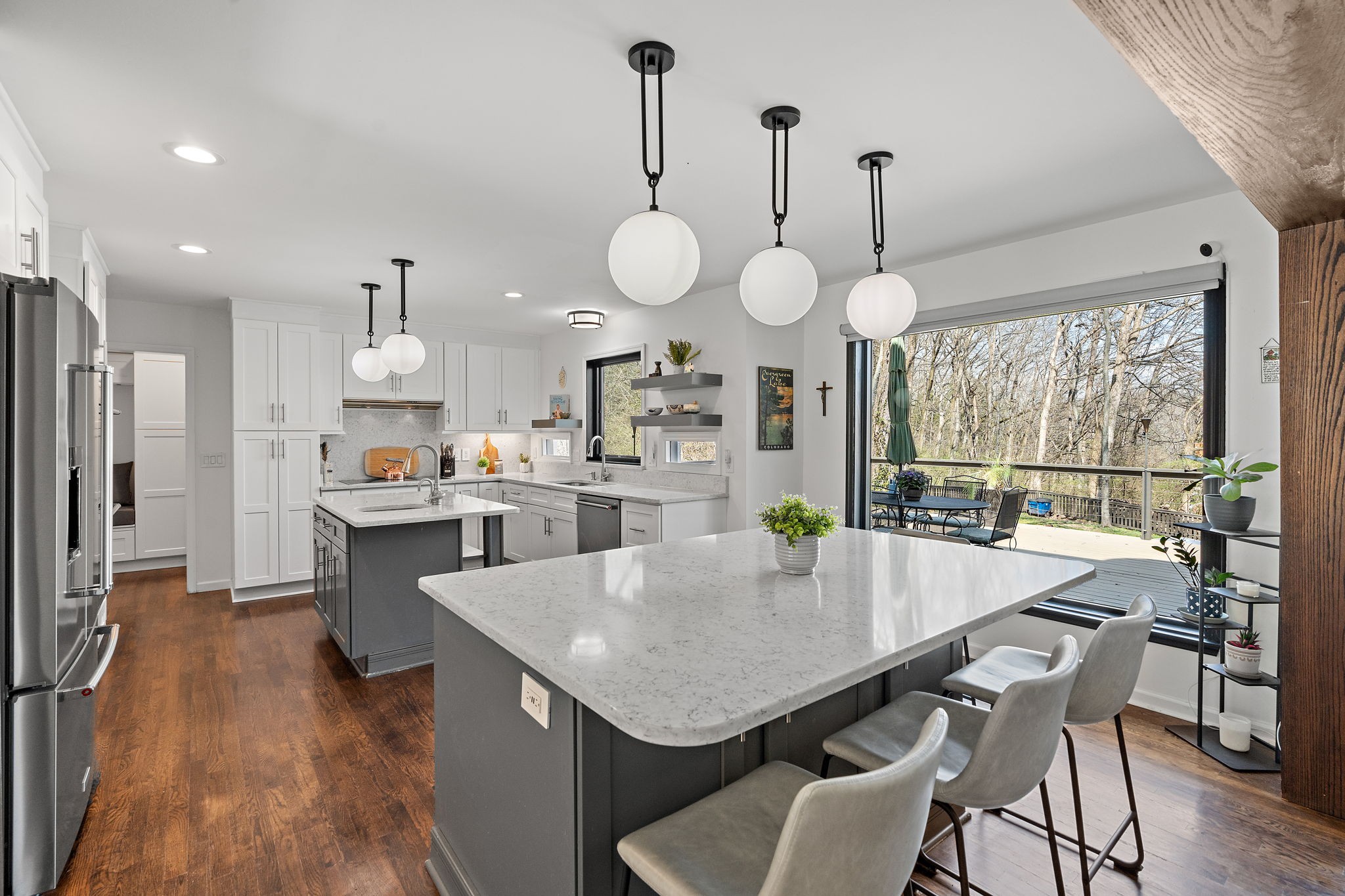 706 Roantree Dr