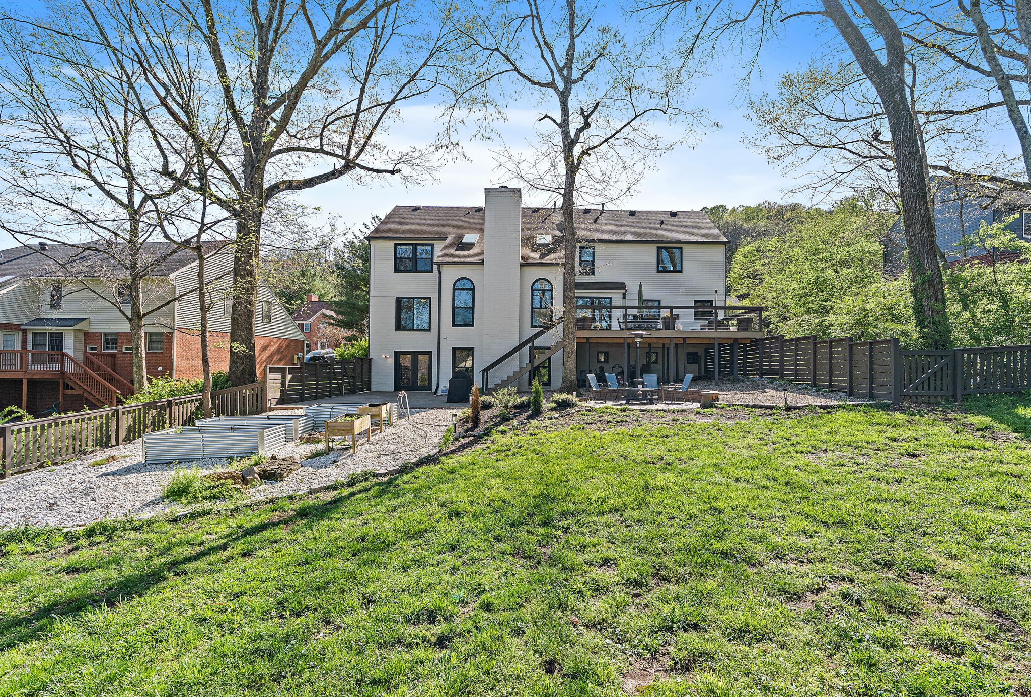 706 Roantree Dr