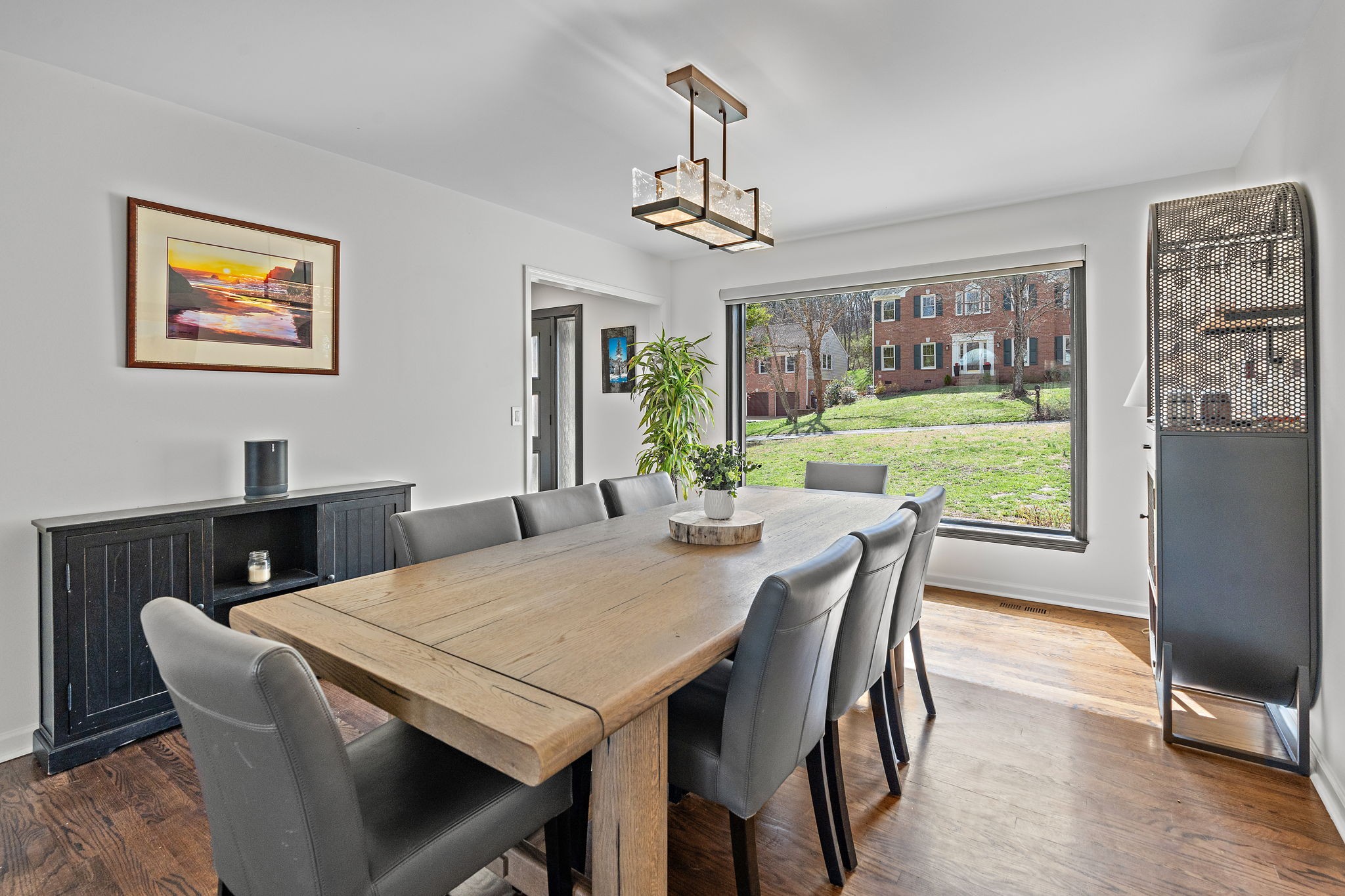 706 Roantree Dr