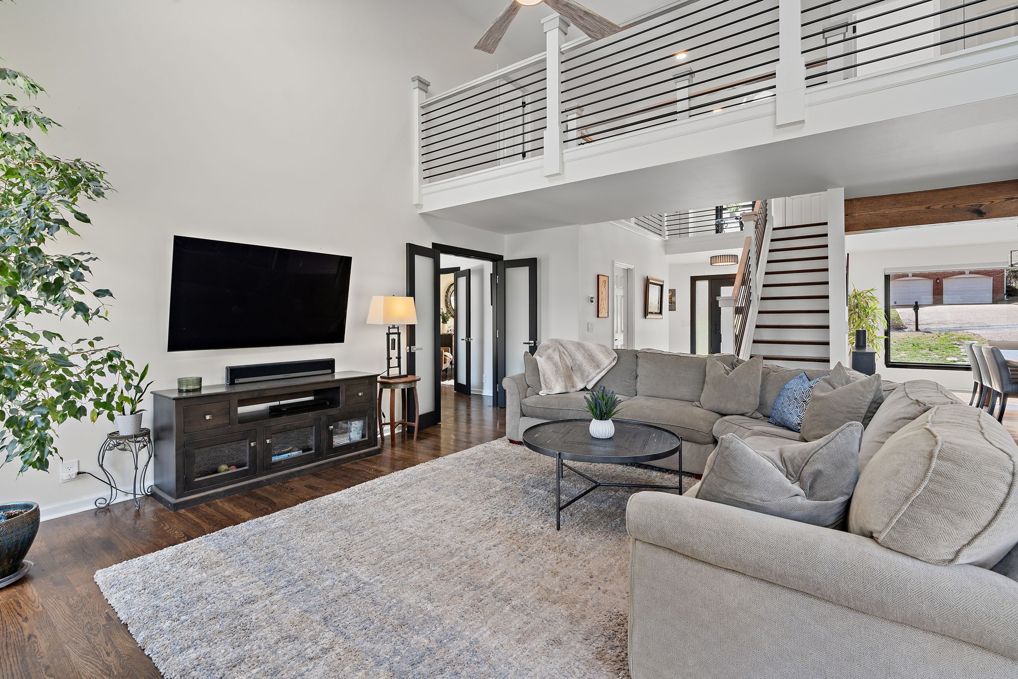 706 Roantree Dr