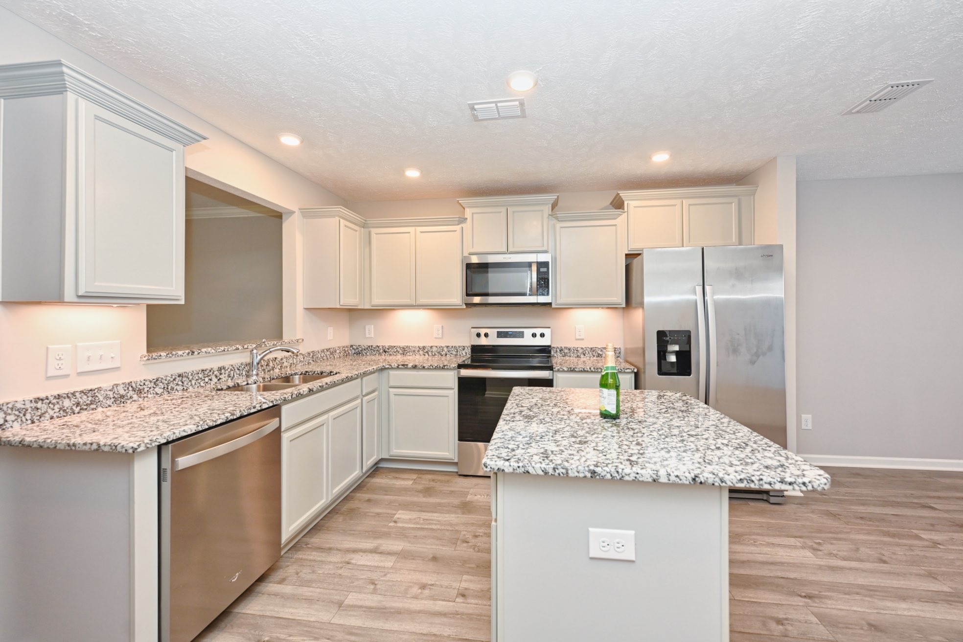 3209 Icelandic Dr