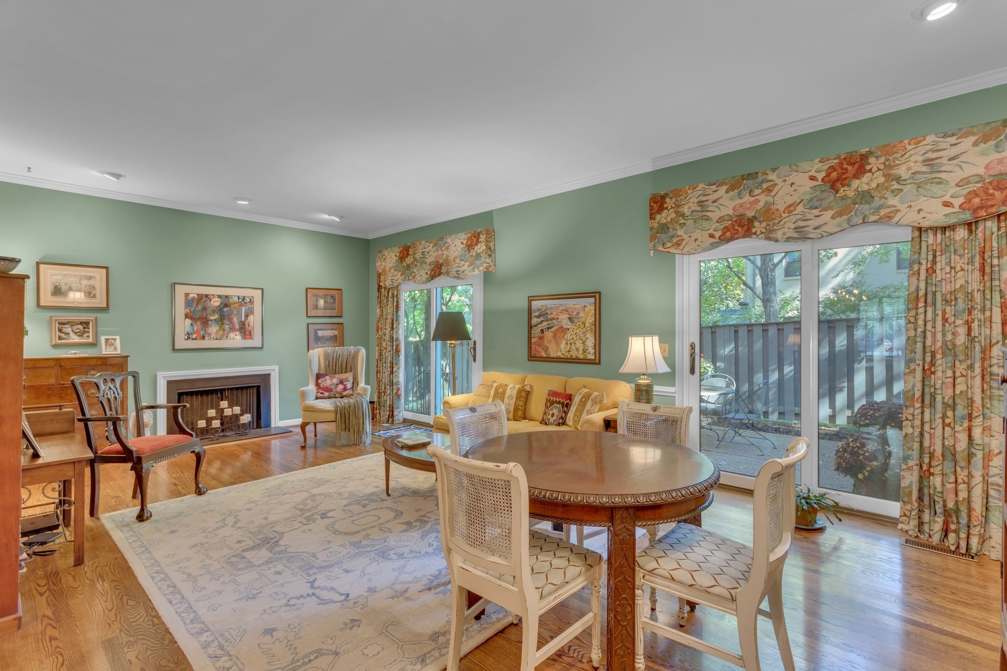 4400 Belmont Park Ter Unit: 114