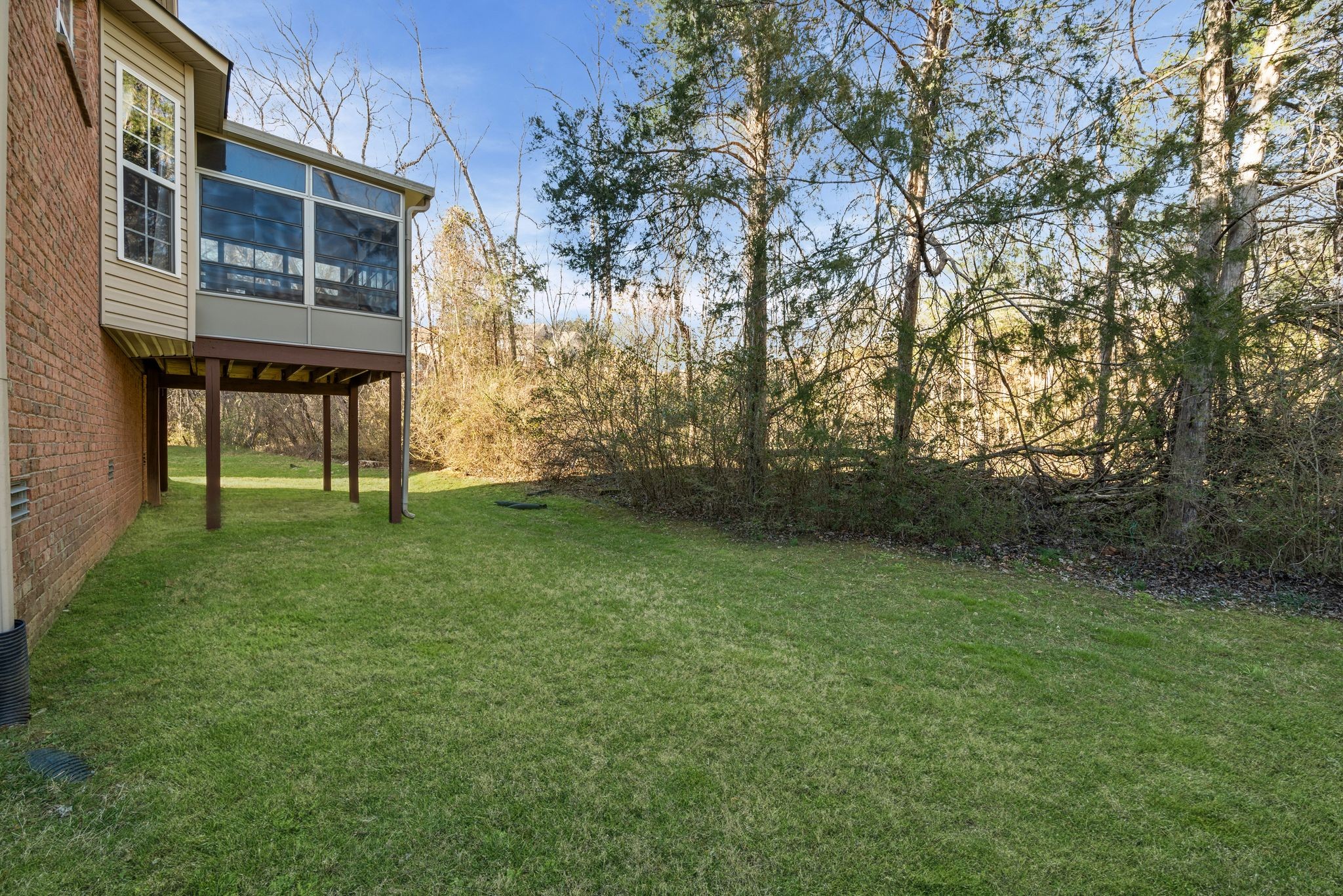 1153 Streamdale Pt, E