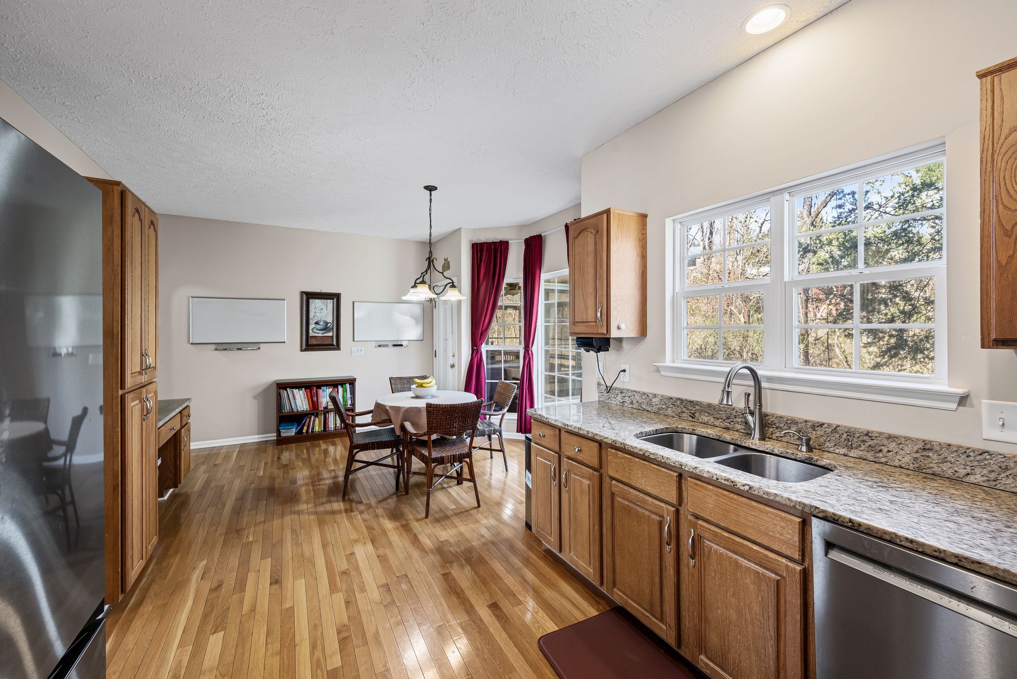 1153 Streamdale Pt, E
